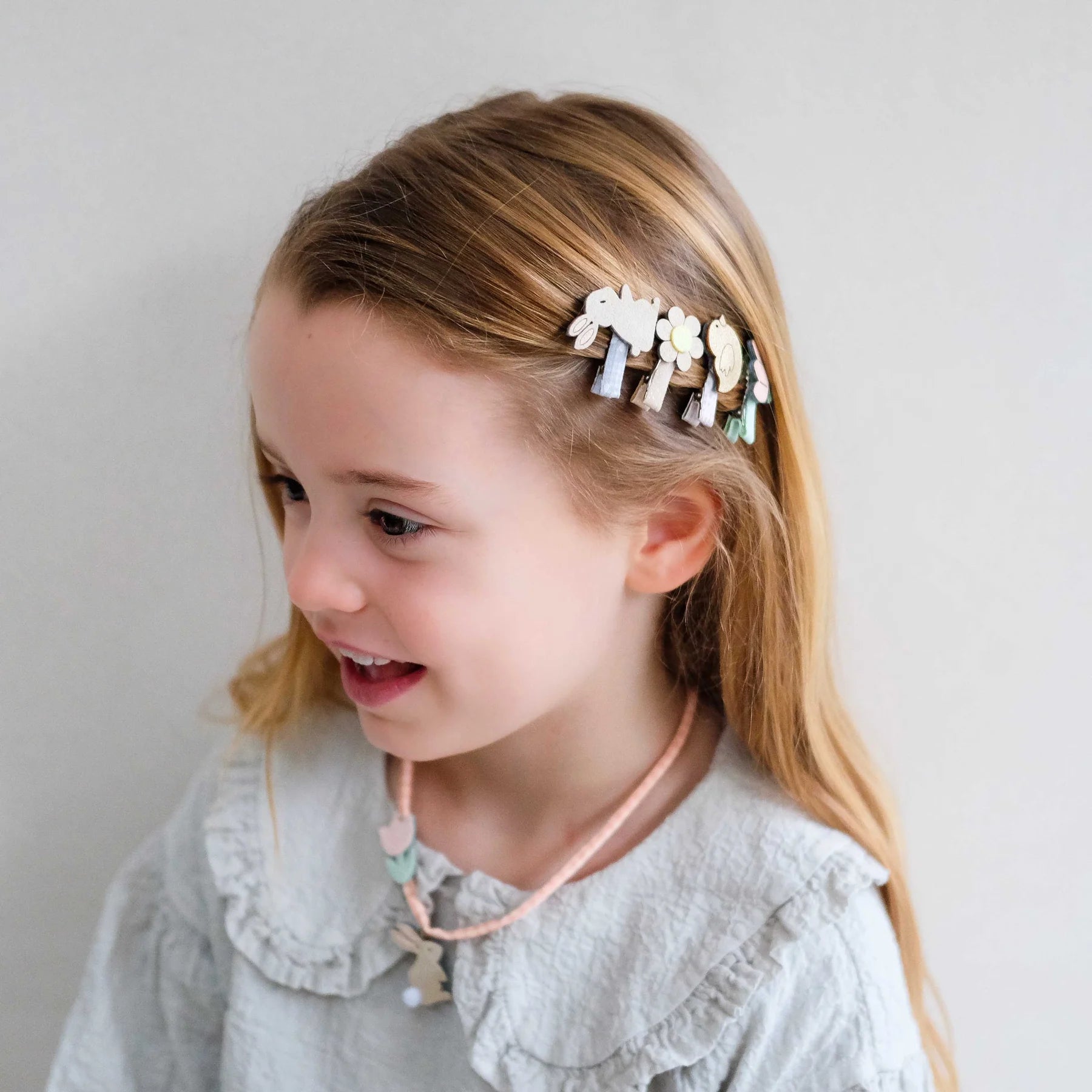 MIMI & LULA EASTER MINI CLIPS