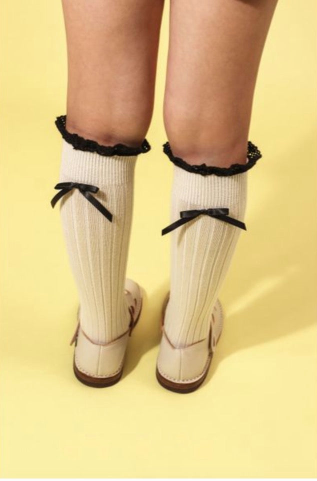 collegien Domitille Ribbed Knee-high Socks with Lace and Bow - Doux Agneaux