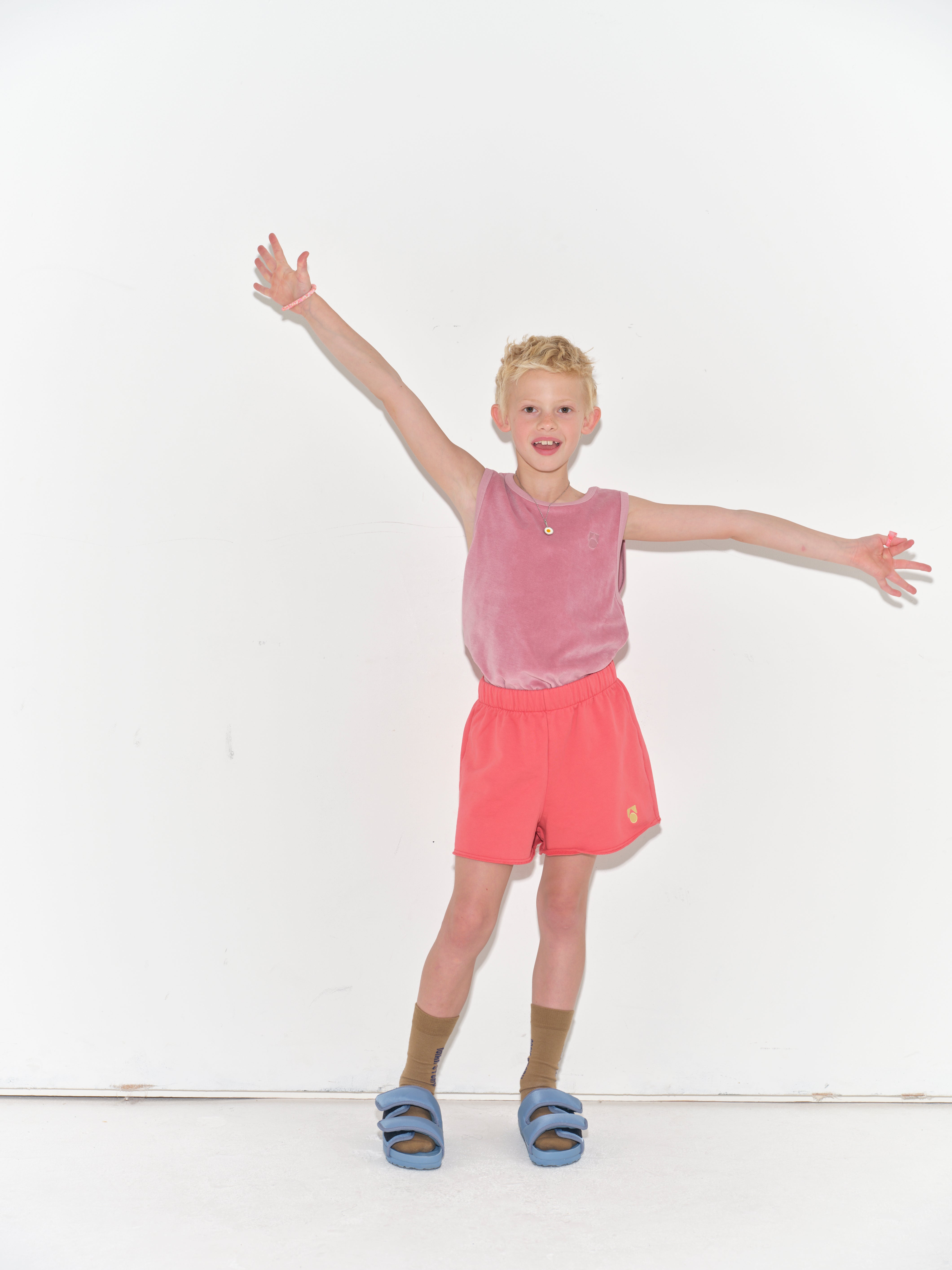 main story Vest Lilas