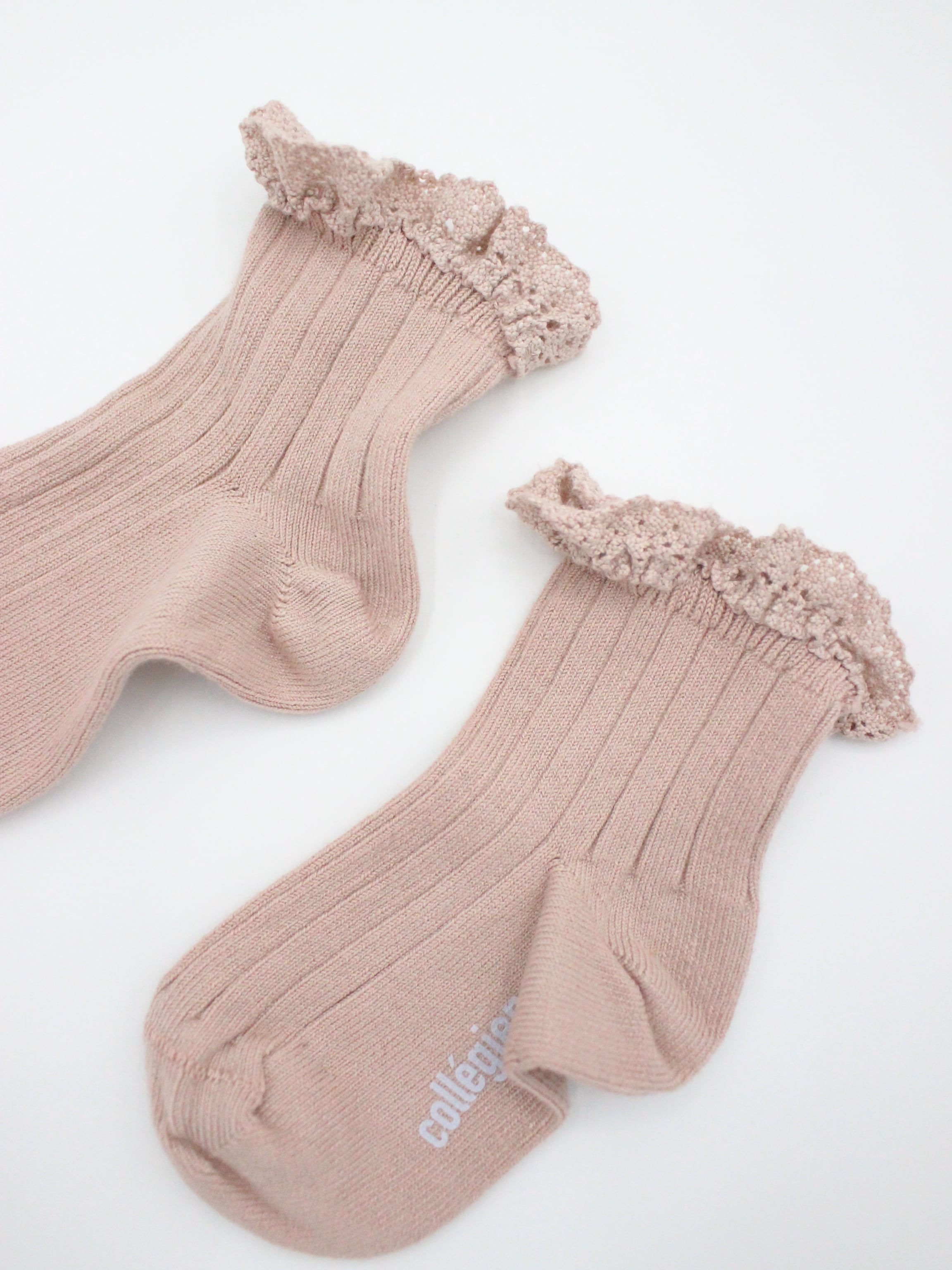 collegien Lili - Lace Trim Ribbed Ankle Socks Vieux Rose