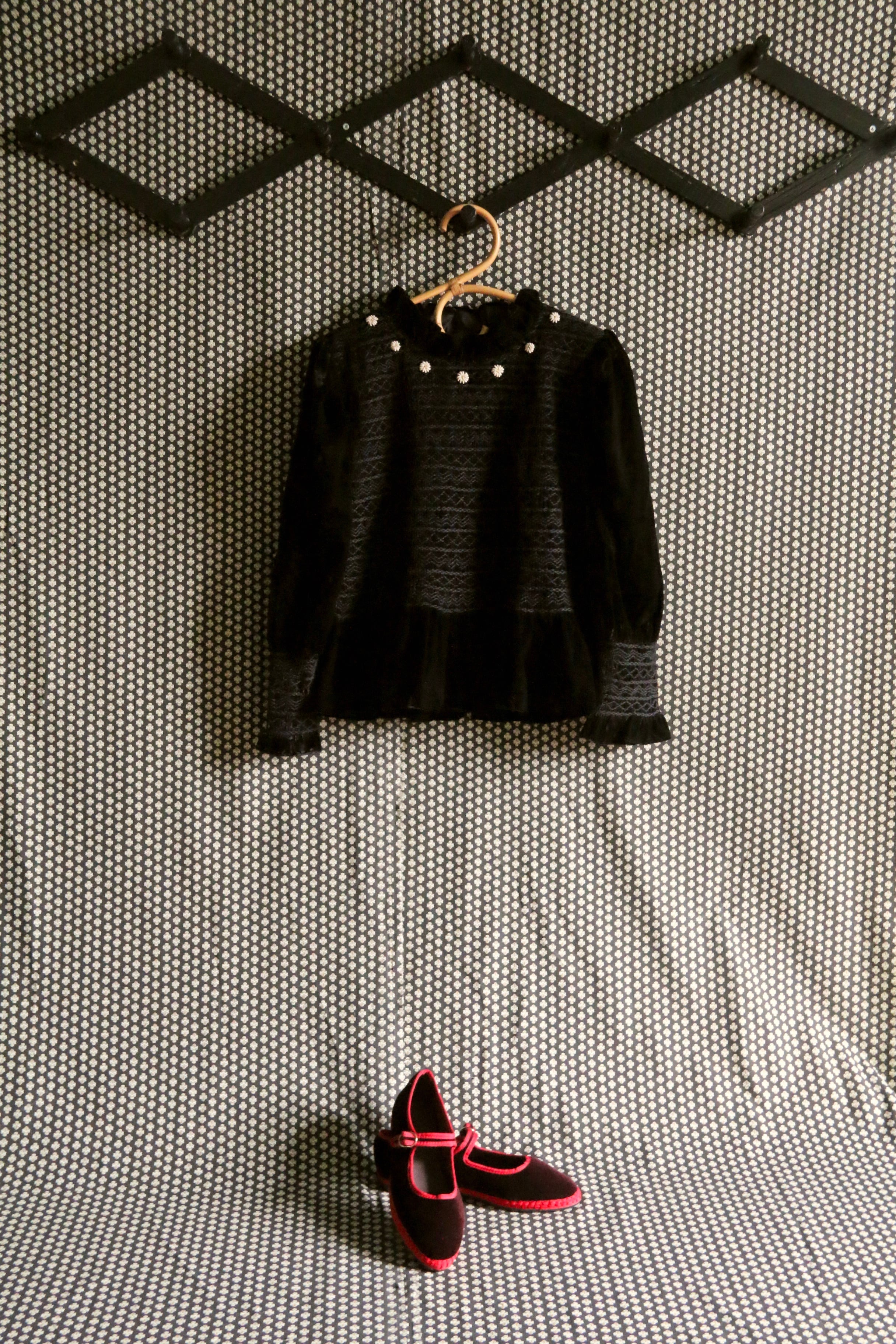 Suranné Handsmock blouse Black velvet
