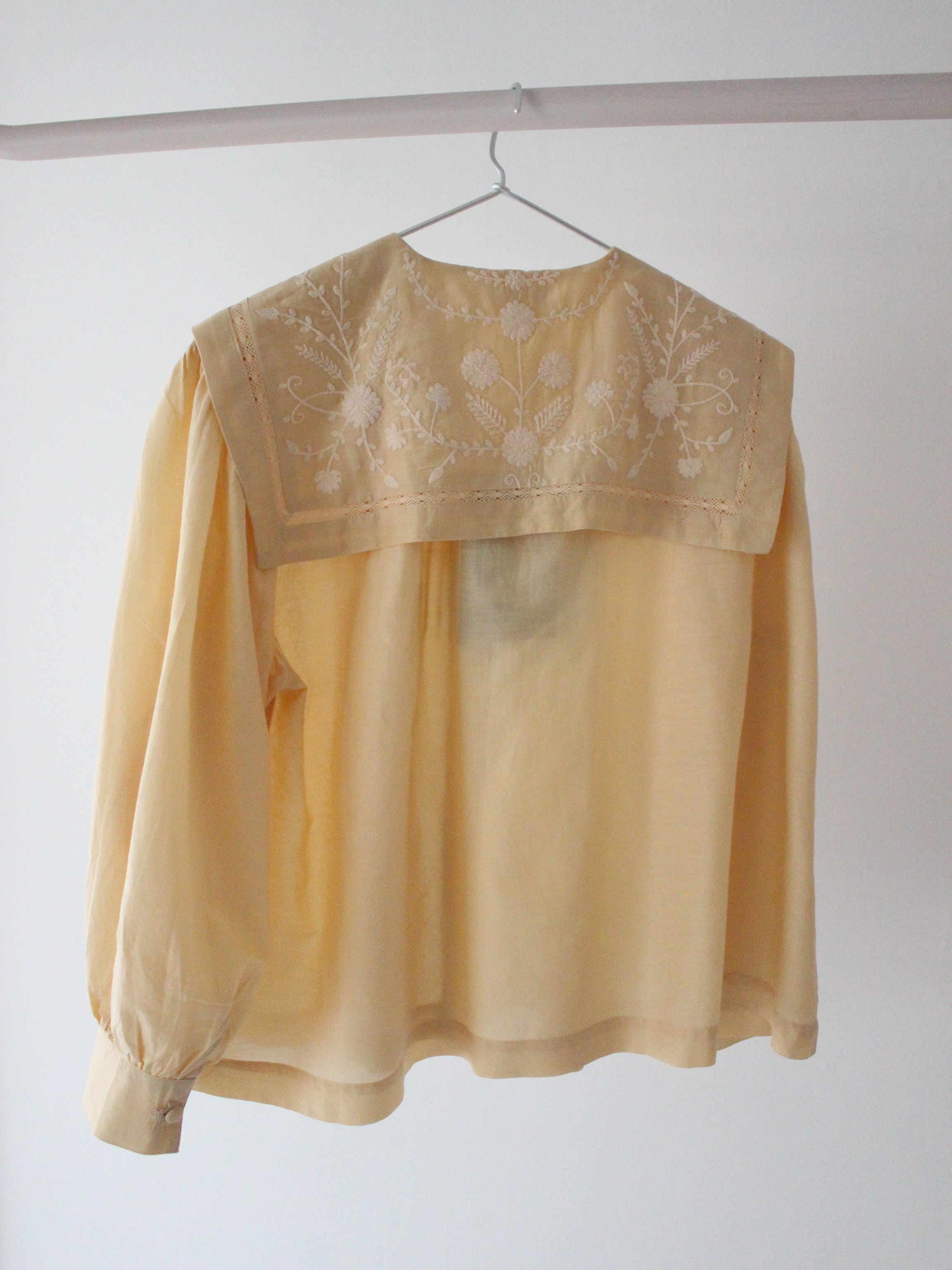 Suranné Blouse with sailor collar Sand cotton silk 大人SIZE