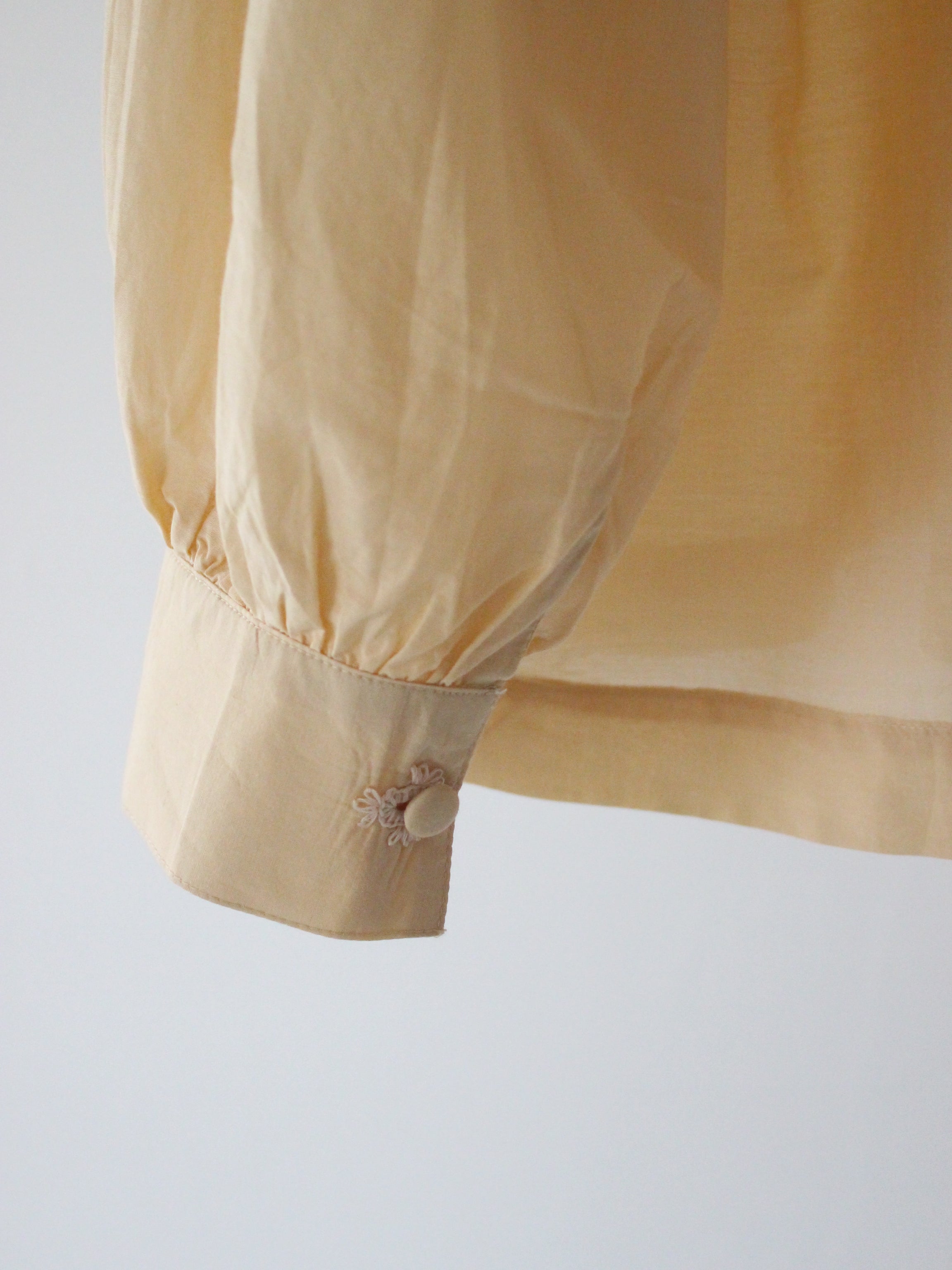Suranné Blouse with sailor collar Sand cotton silk 大人SIZE