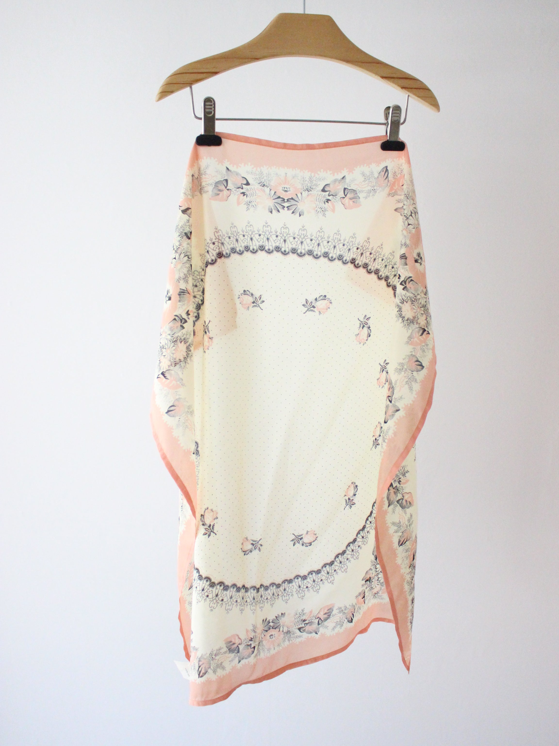 Suranné Poppies bandana Pink "Poppies" print - silk