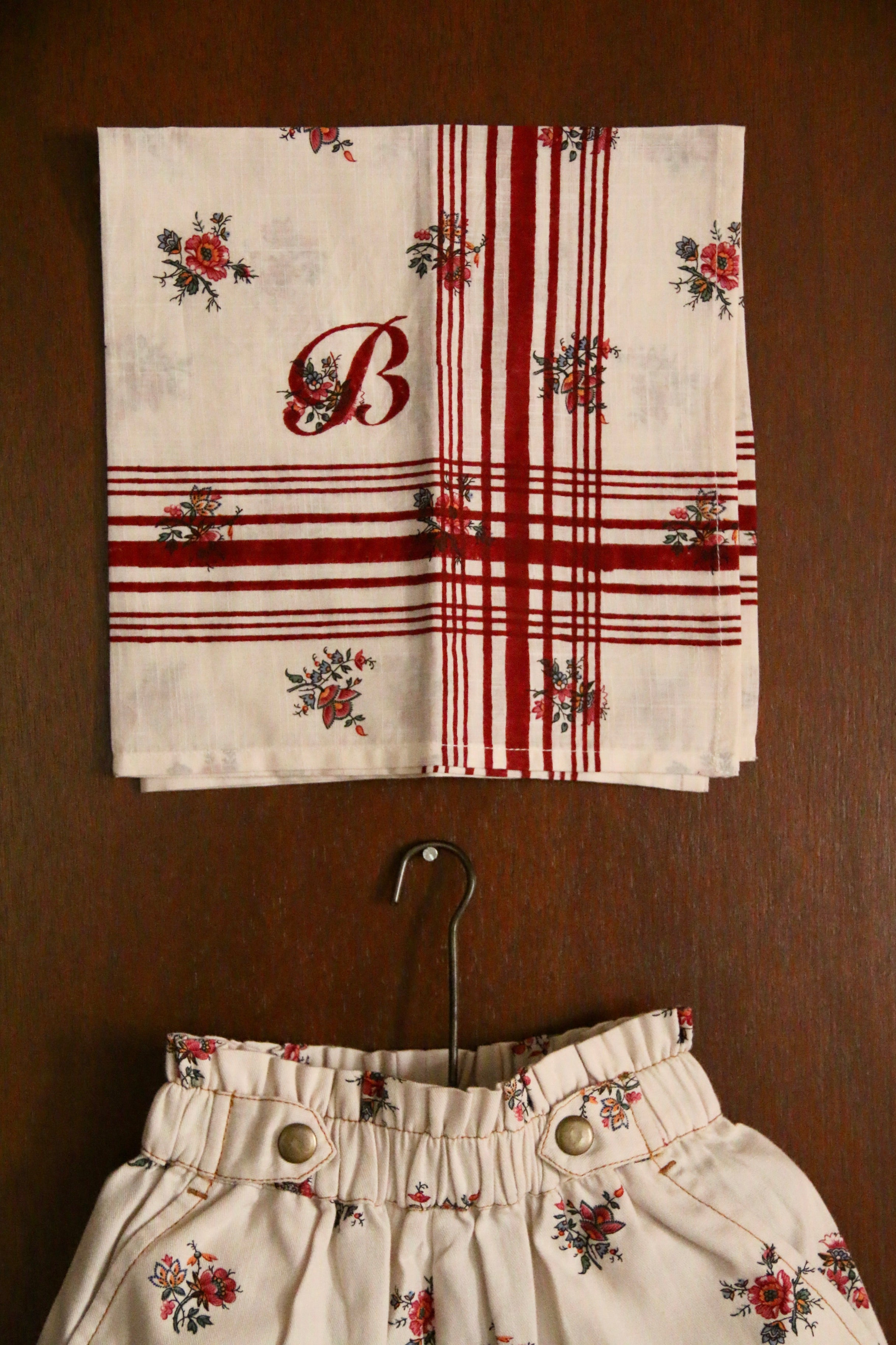 BONJOUR DIARY Shorts with scarf Garden flowers print - Denim