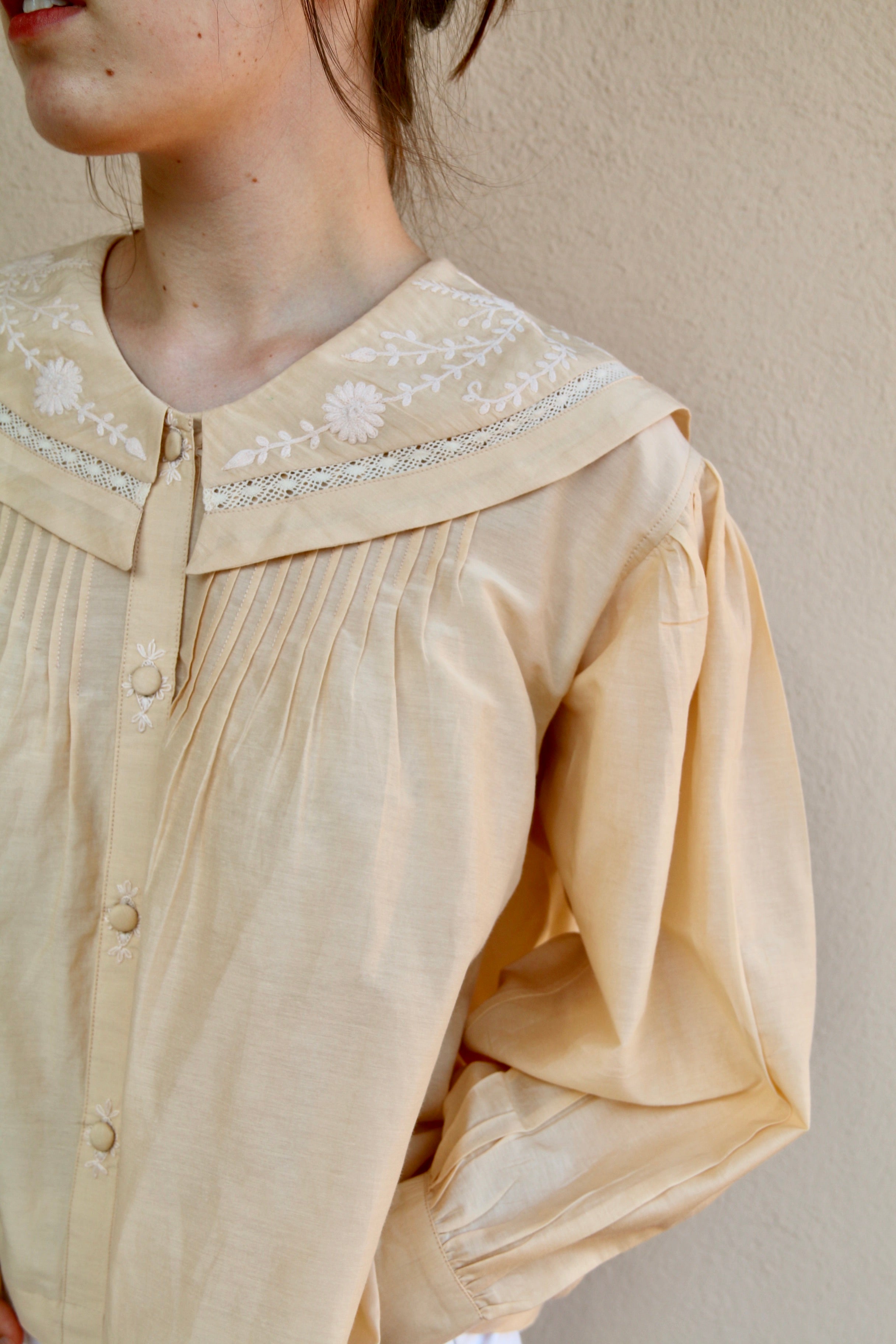 Suranné Blouse with sailor collar Sand cotton silk 大人SIZE