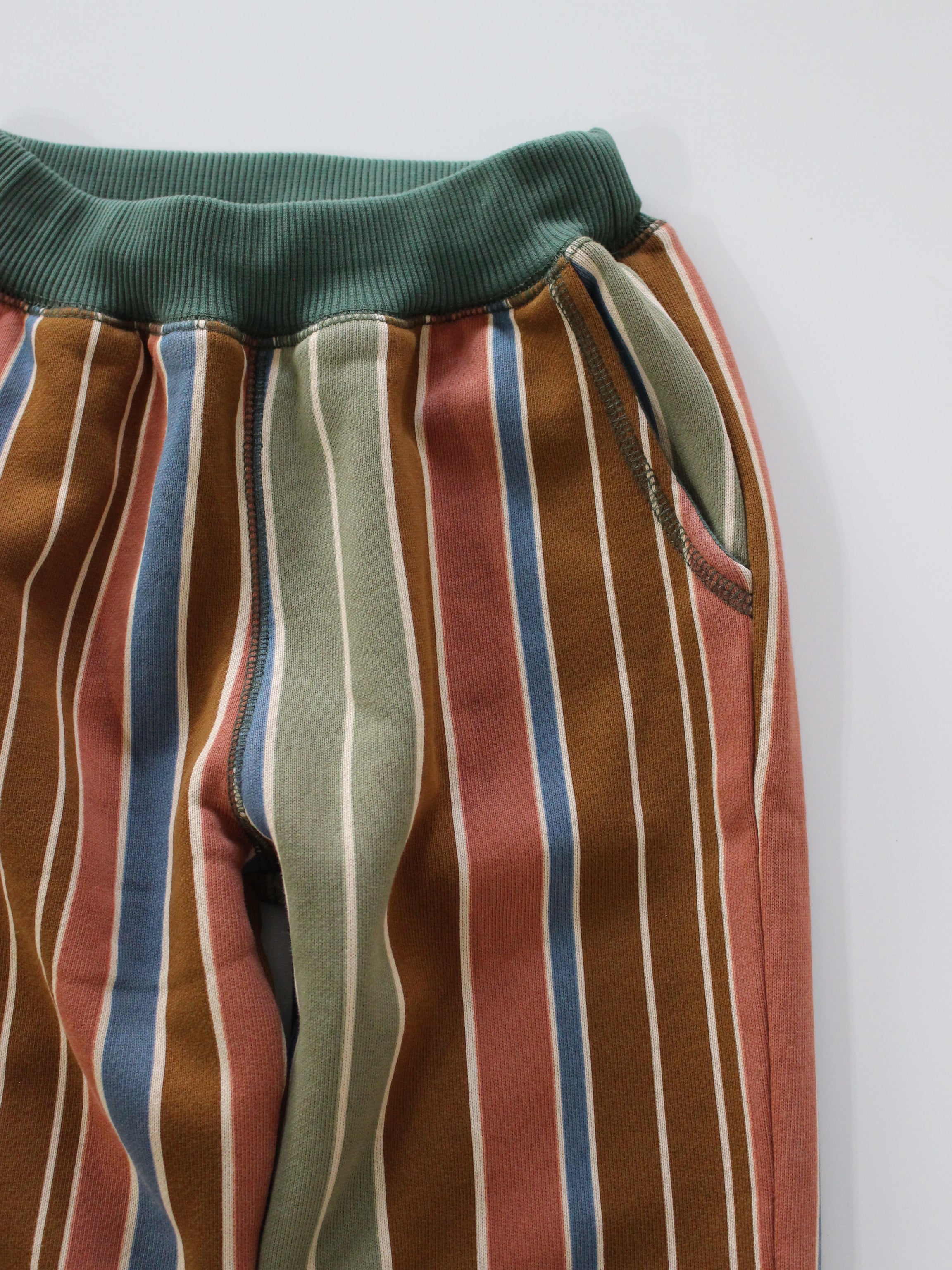 Misha & Puff COURT JOGGER (NUTMEG AFTERSCHOOL STRIPE) 26aw Drop1