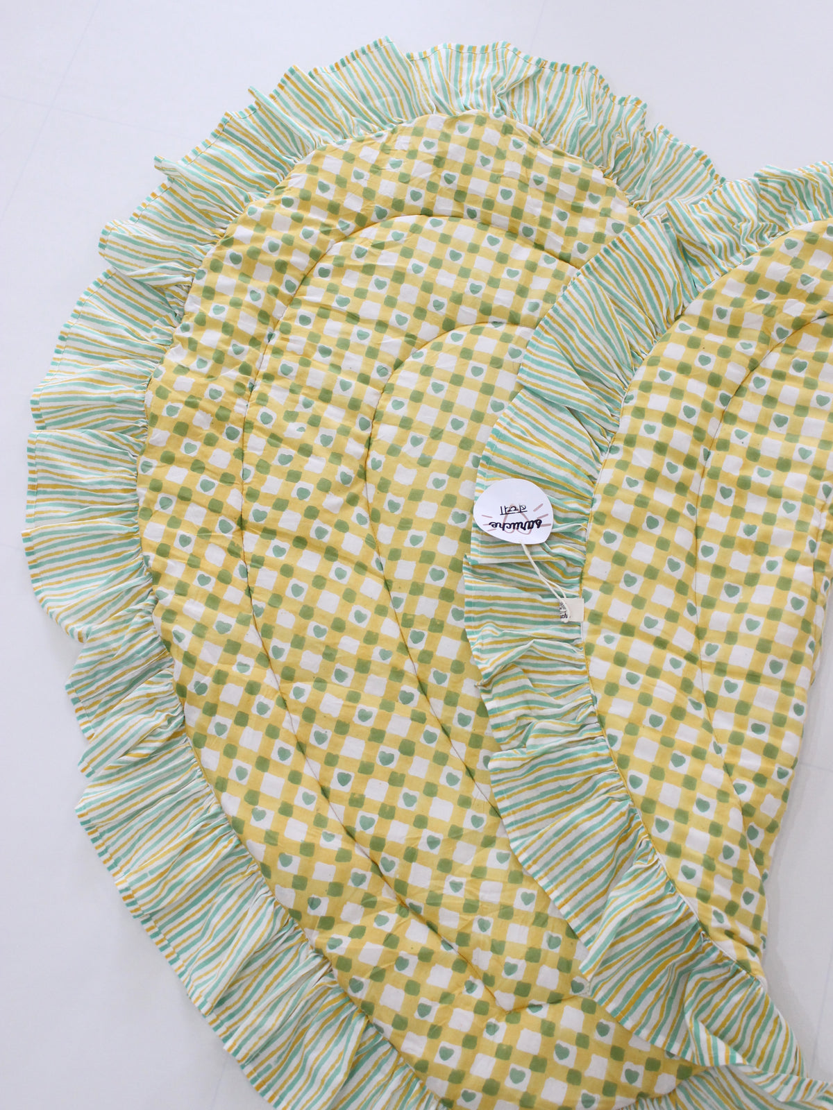 saruche Heart Frill Mat Yellow Heart Checks