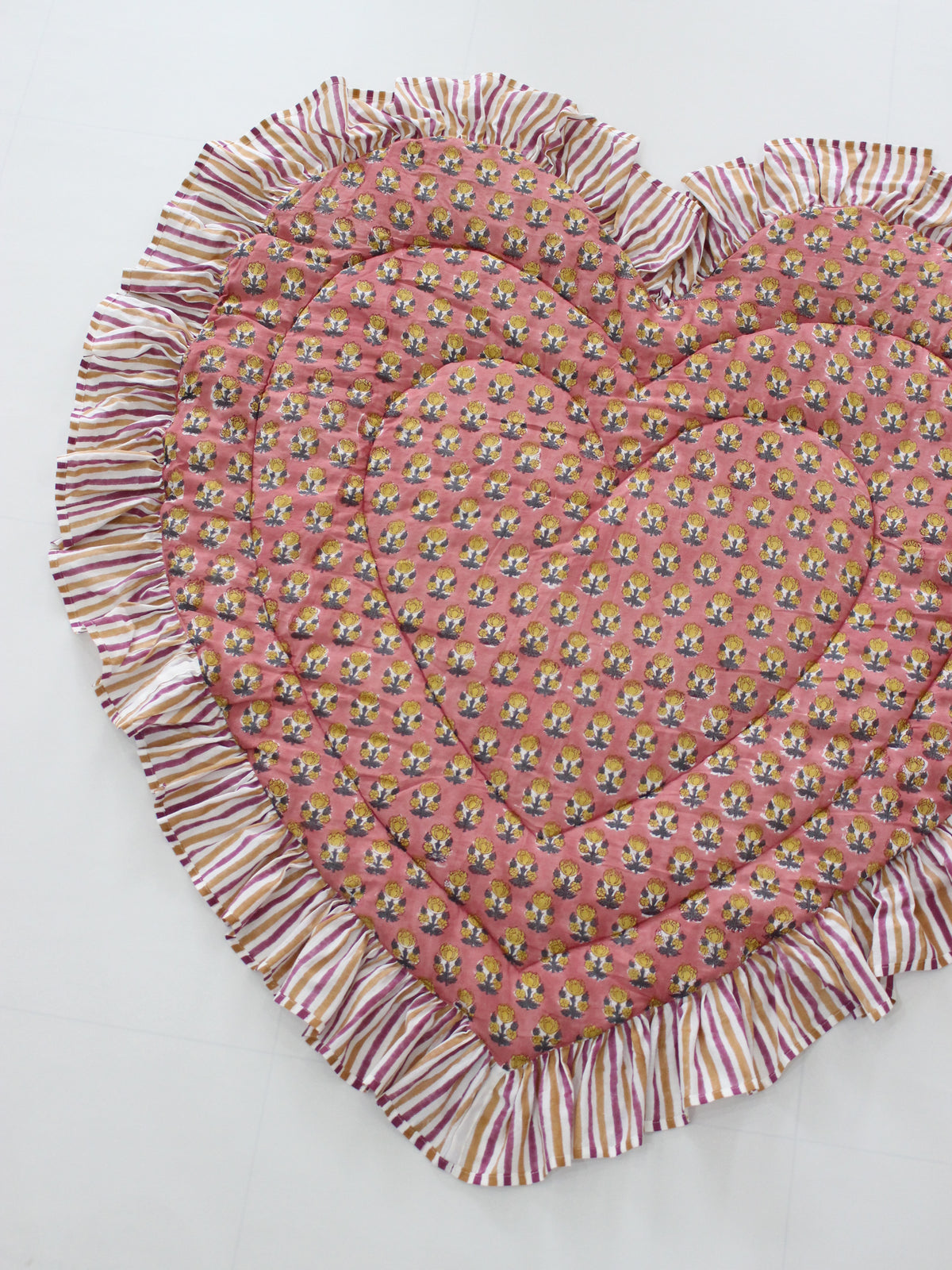 saruche Heart Frill Mat Pink Flower