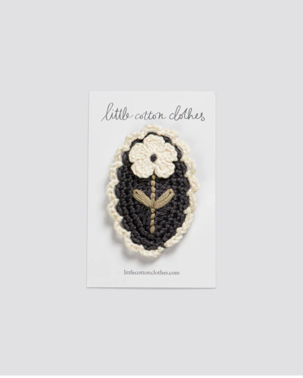 little cotton clothes Crochet Hair Clip Dahlia - Blue