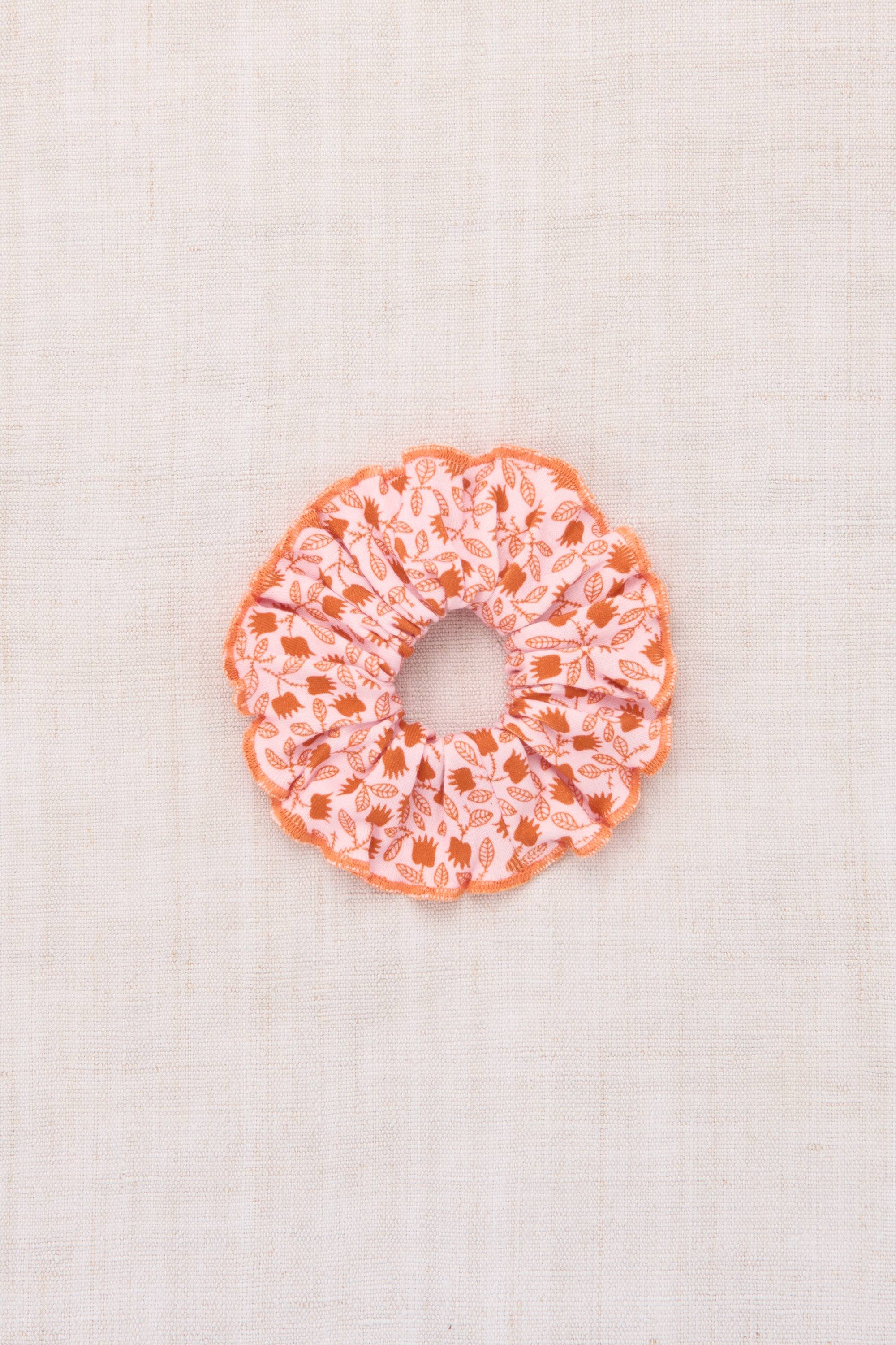 ・Misha & Puff SCRUNCHIE AURA LISSE FIELDS 26ss Drop1