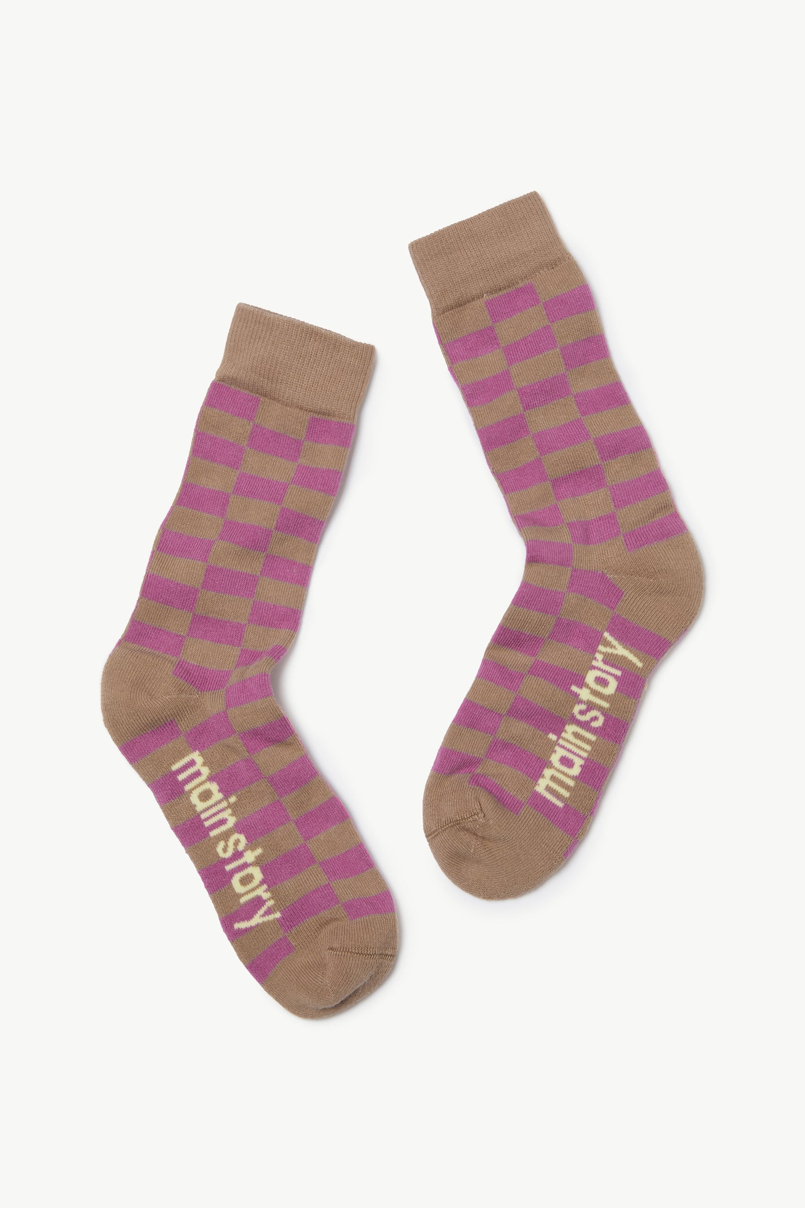 main story  Socks　Clay