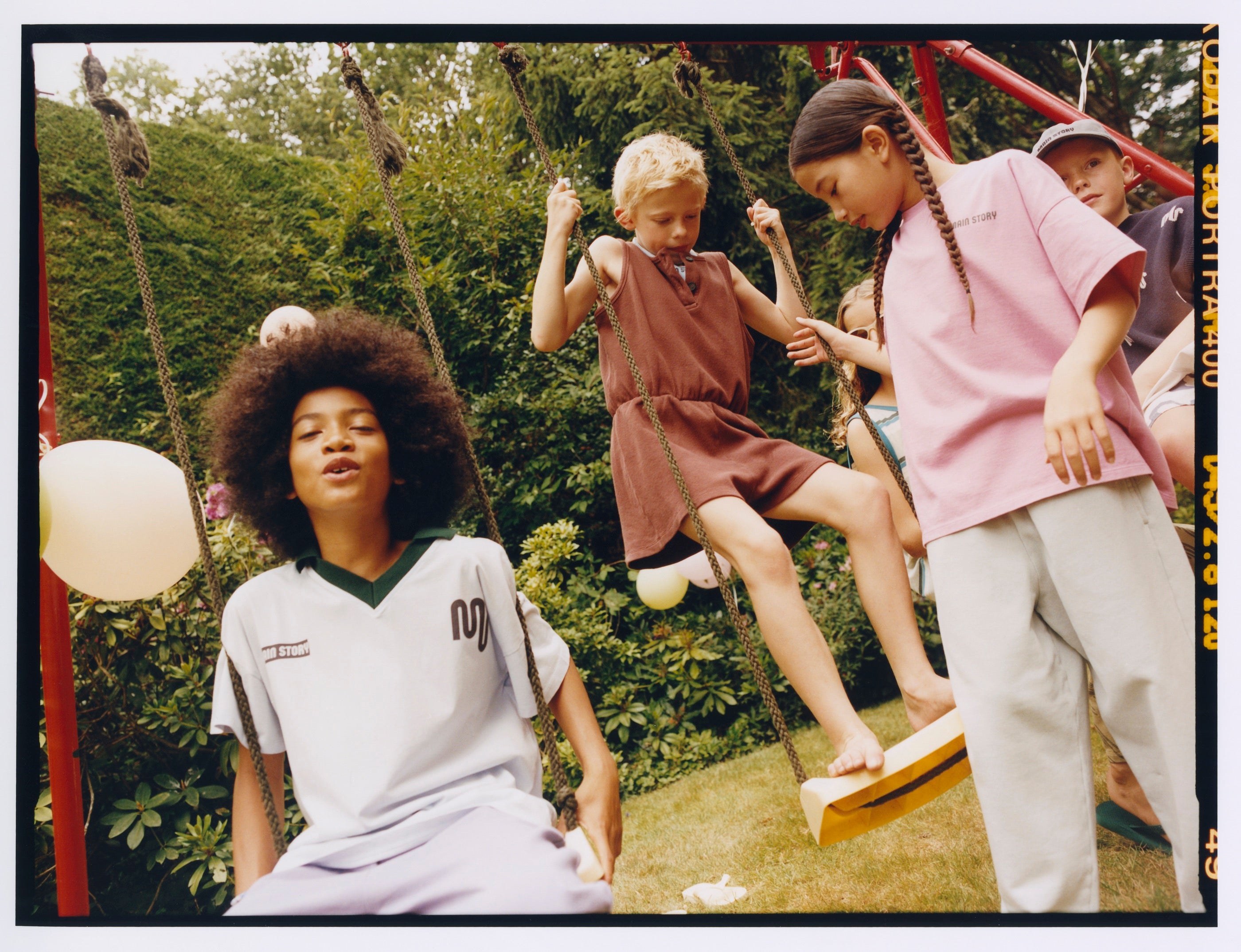 main story　Sports Tee  Halogen