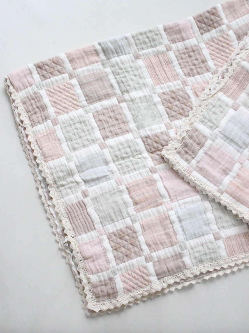 Bebe Organic  Mai Blanket  Mellow Patchwork  beige tone