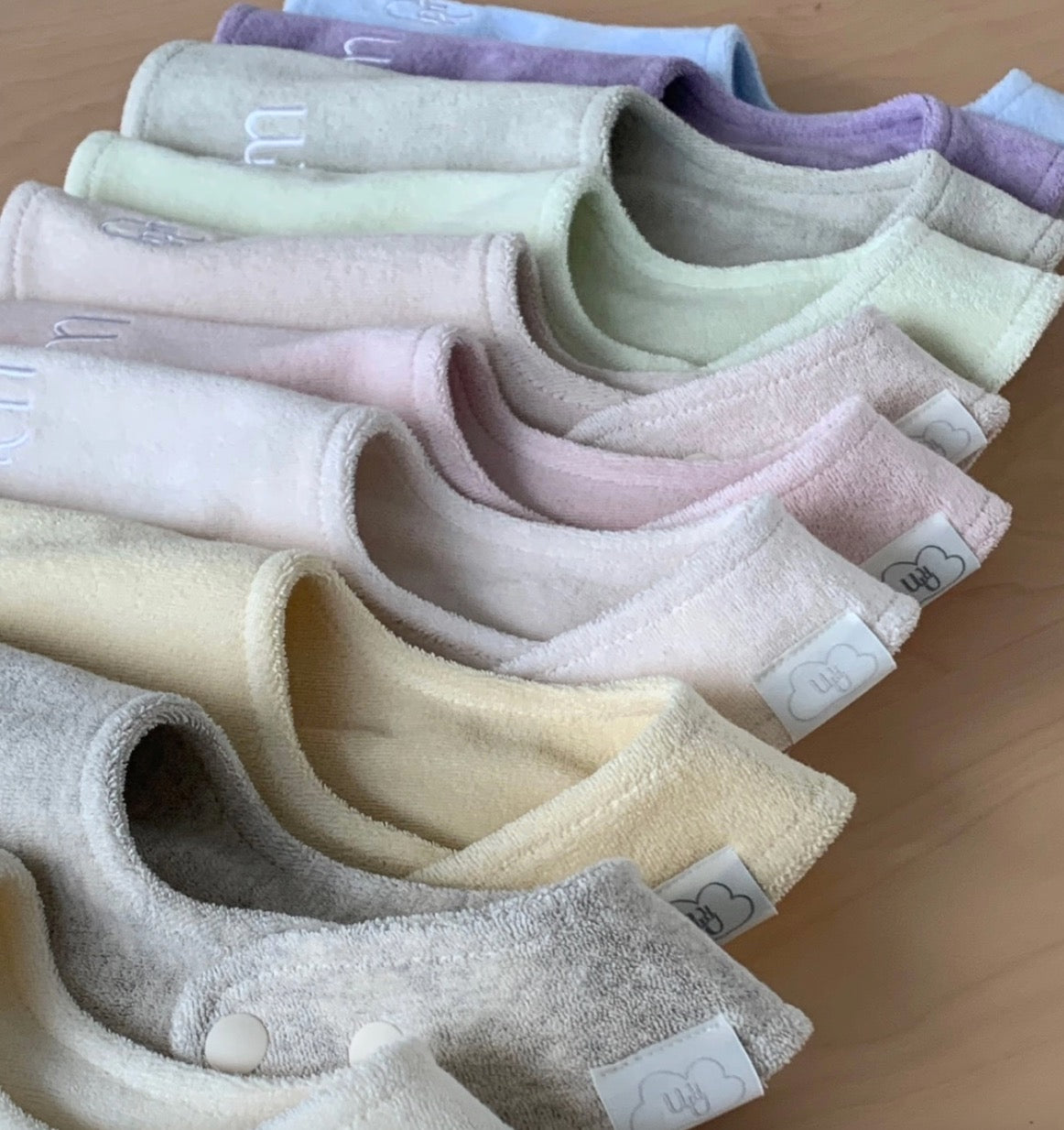 would U  cloud terry bibs　