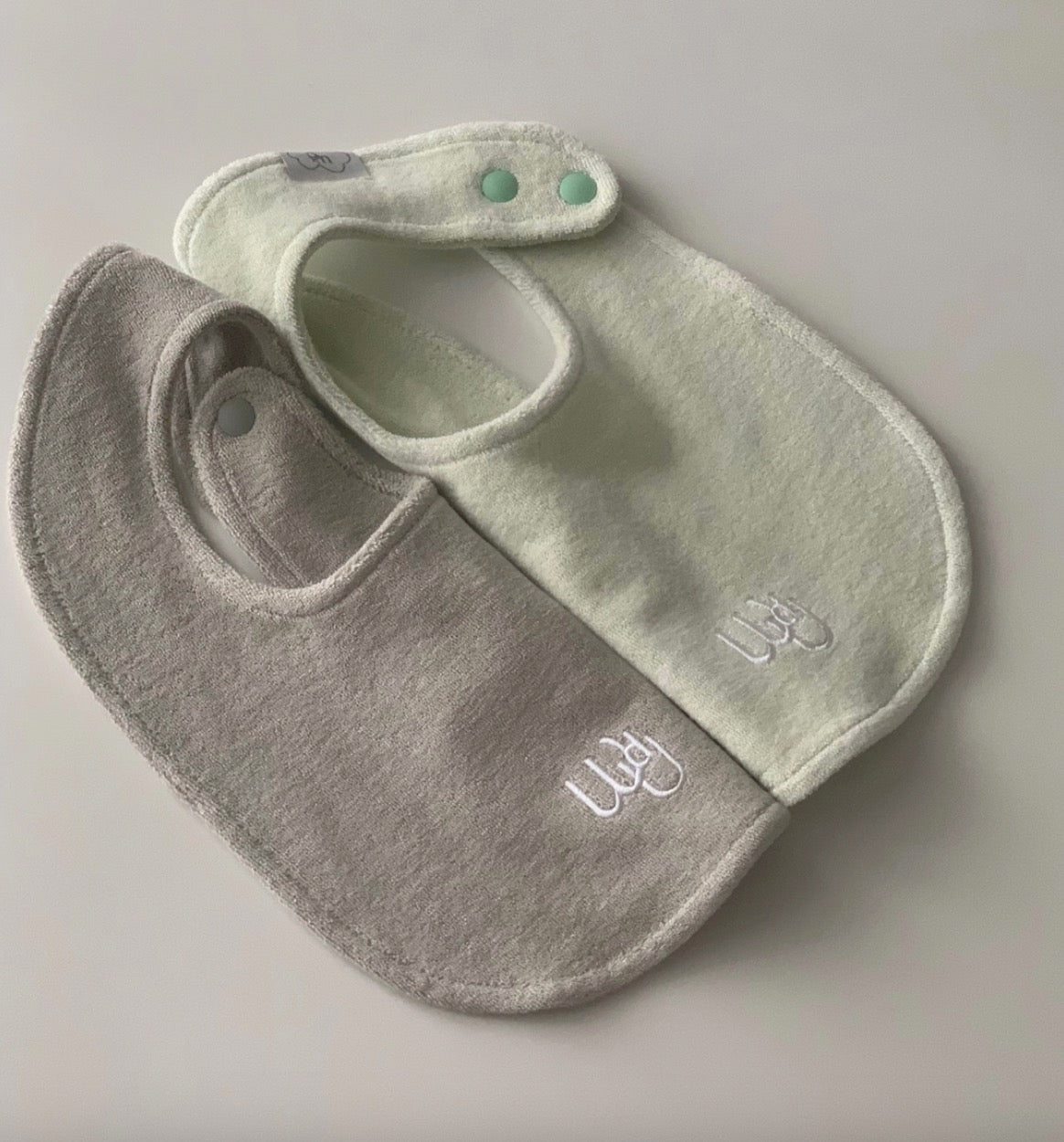 would U  cloud terry bibs　