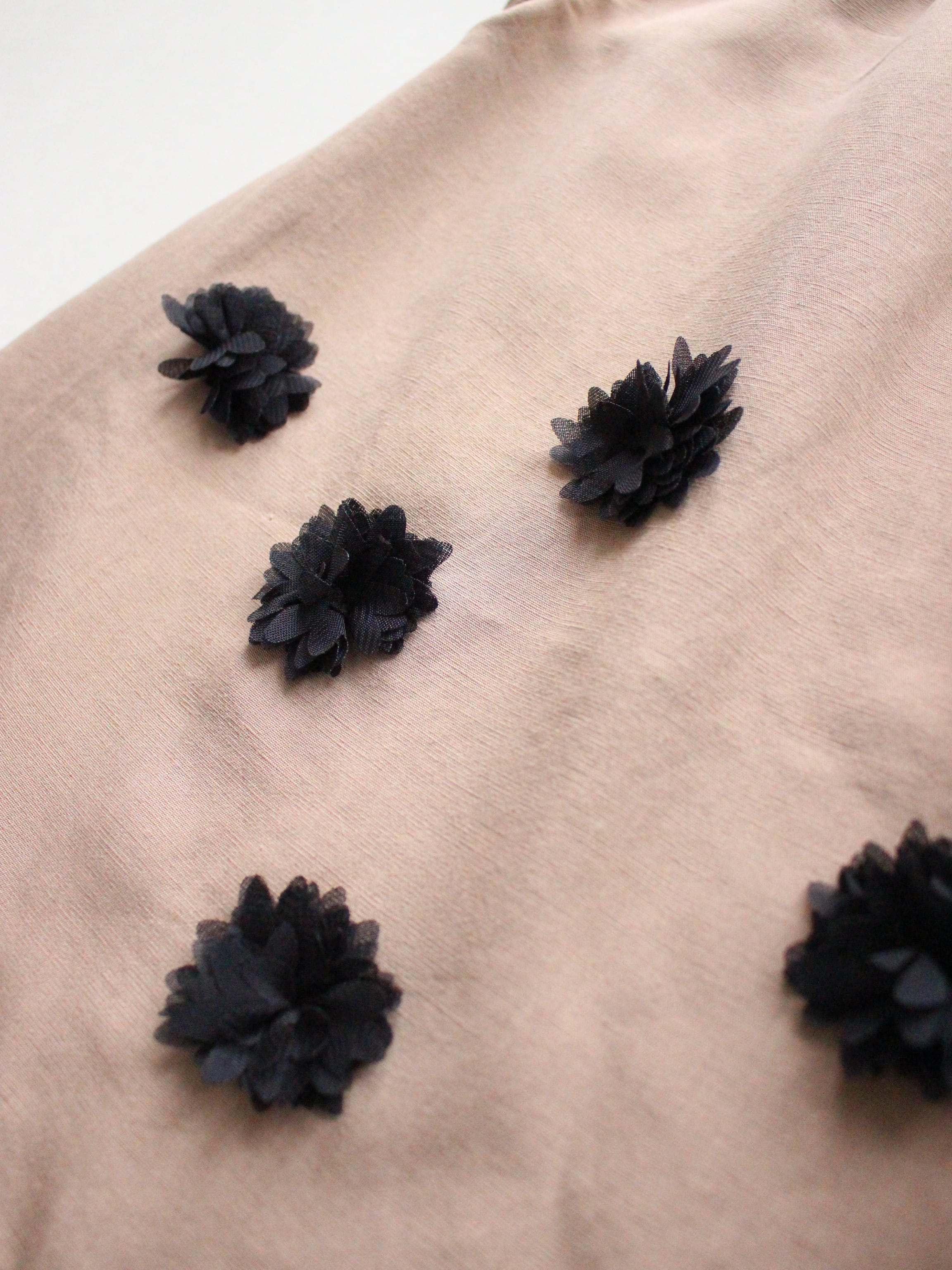 HELLO LUPO FIORI DRESS - NOCCIOLA