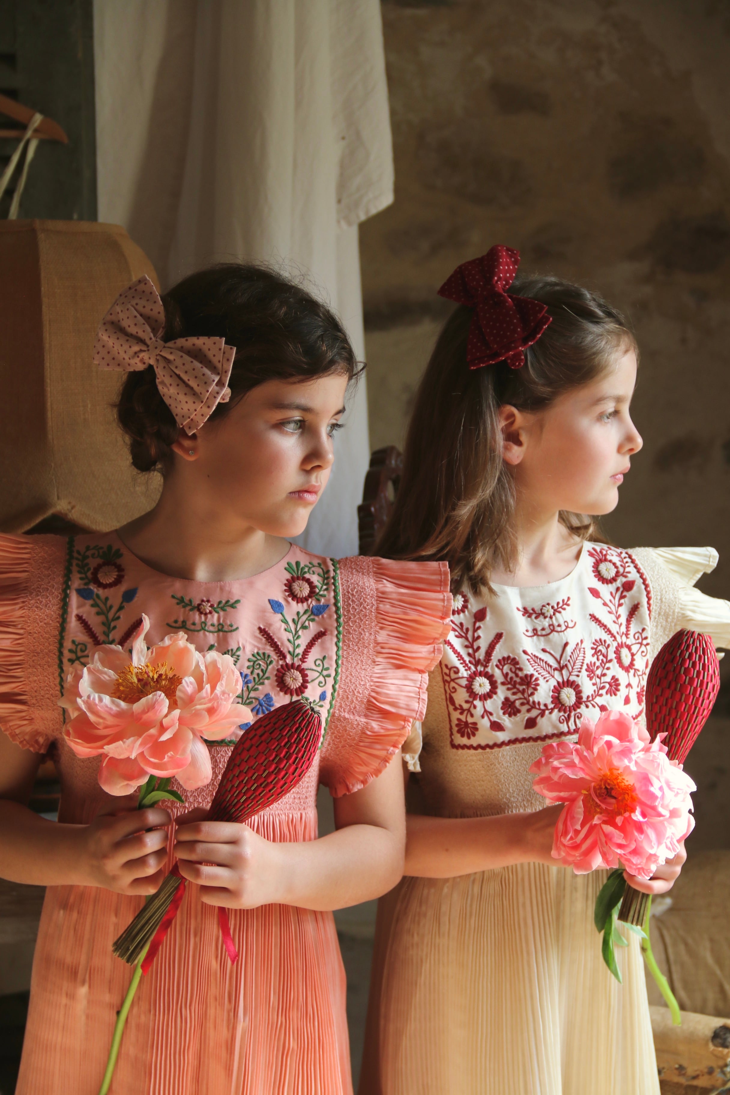 BONJOUR DIARY  Dress pleated ivory taffetas