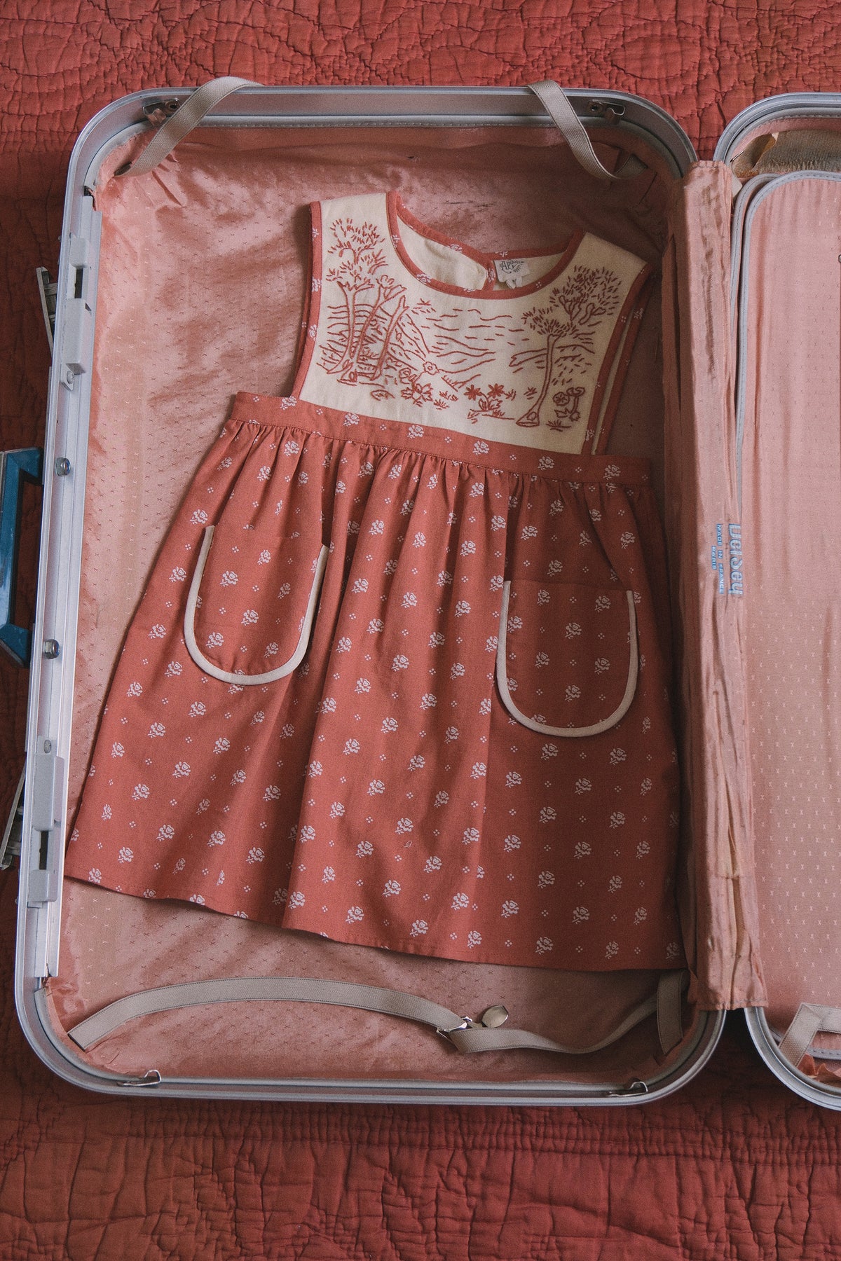APOLINA  BIBI HAND EMBROIDERED PINAFORE - MOUNTAIN CALICO JAM
