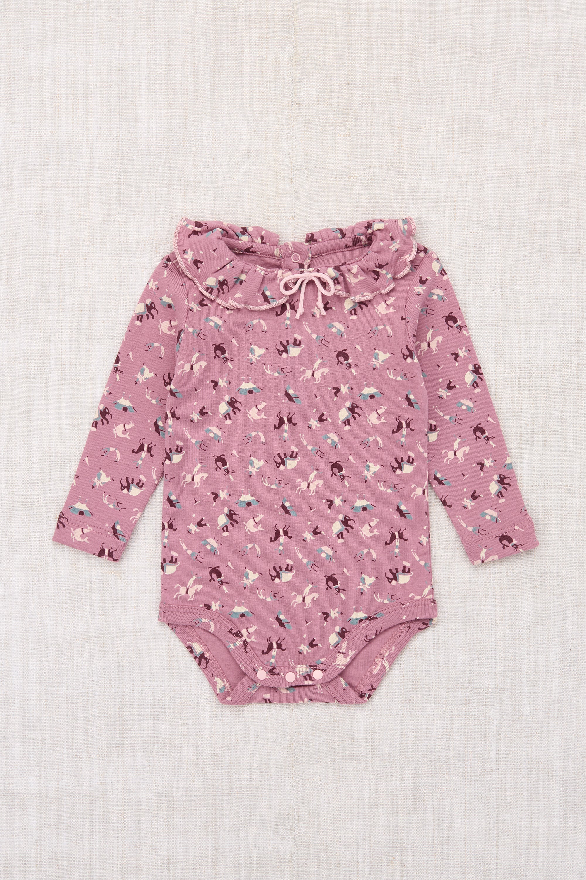 Misha & Puff   BABY PATTIE ONESIE (ANTIQUE ROSE CIRCUS)   26aw Drop1