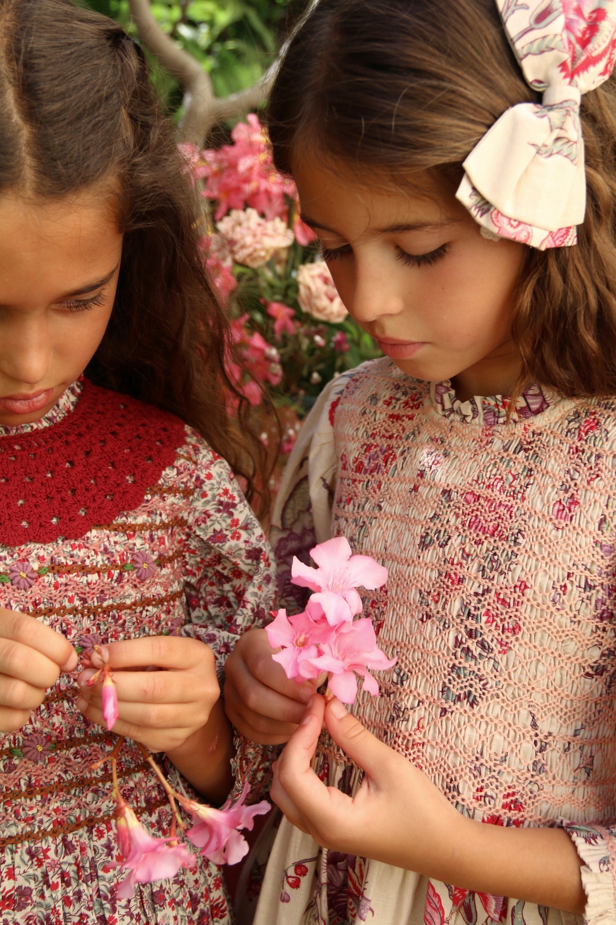 BONJOUR DIARY  Handsmock blouse with collar Flowers field print