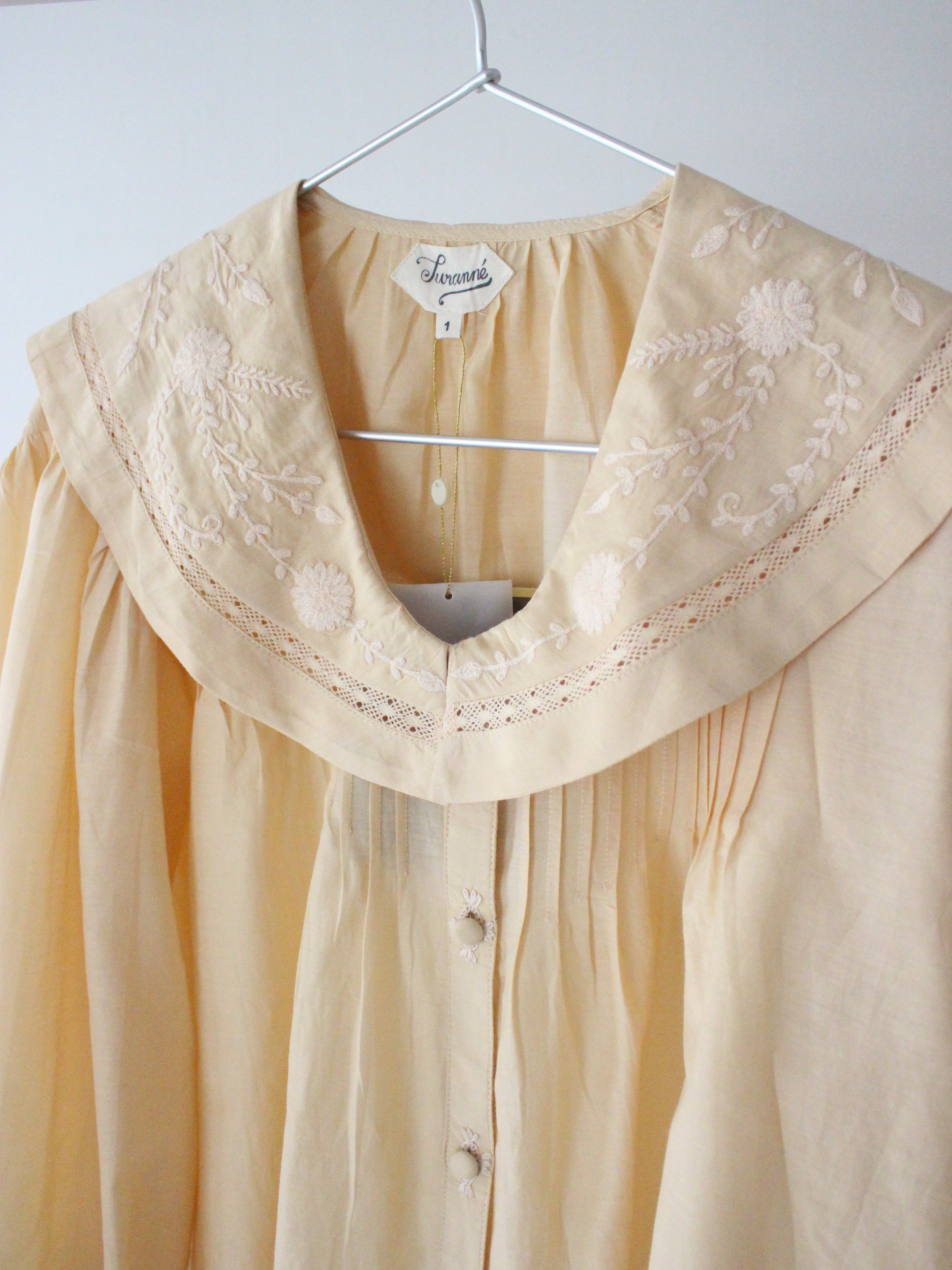 Suranné    Blouse with sailor collar Sand cotton silk  大人SIZE