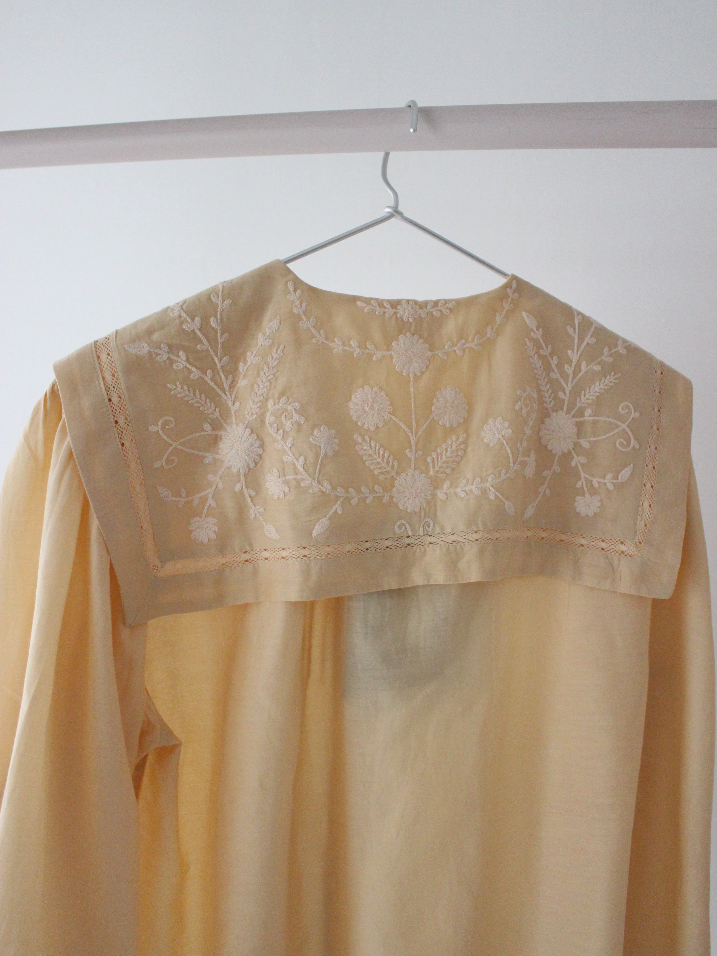 Suranné    Blouse with sailor collar Sand cotton silk  大人SIZE