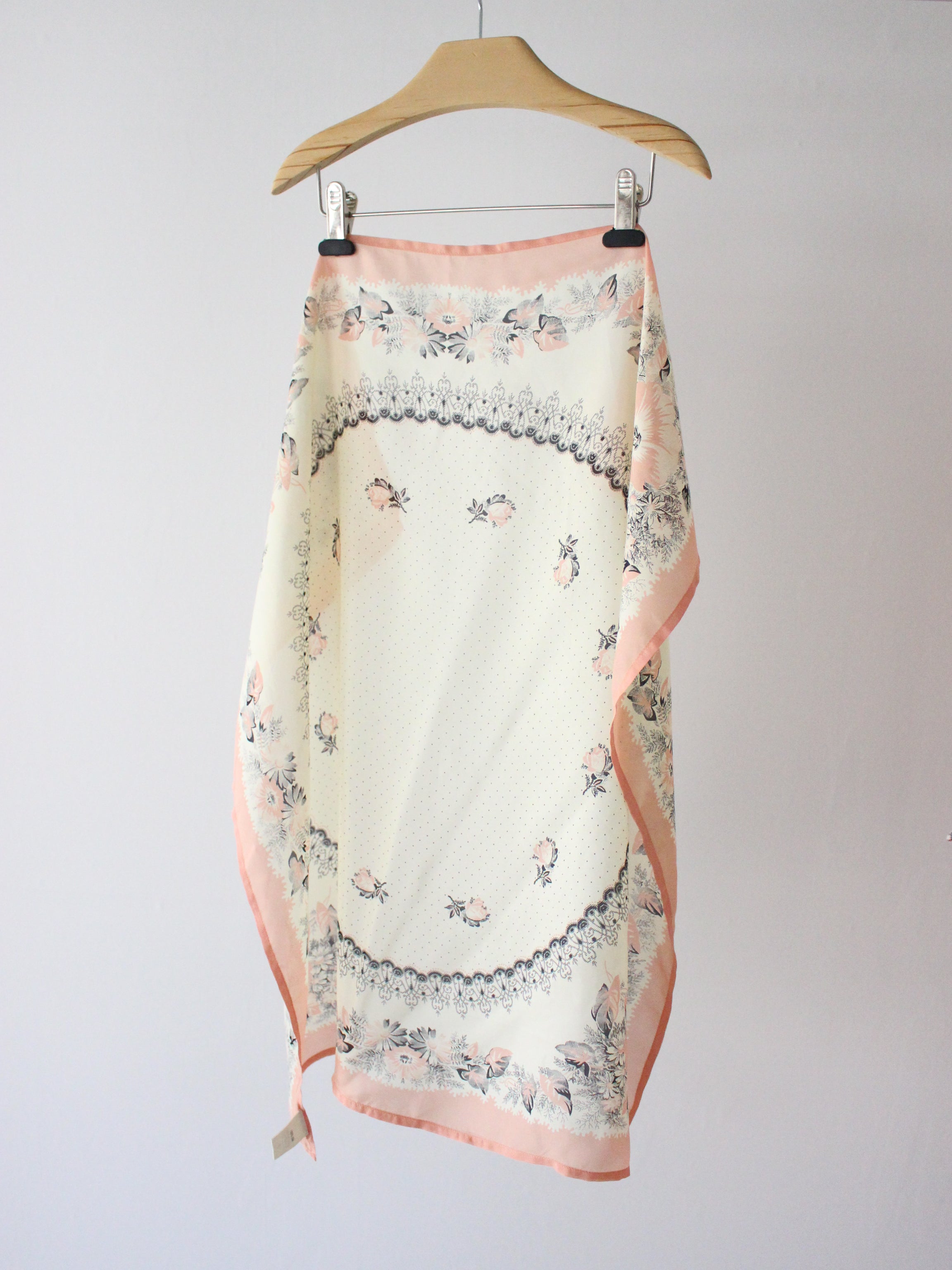 Suranné    Poppies bandana Pink  "Poppies" print - silk