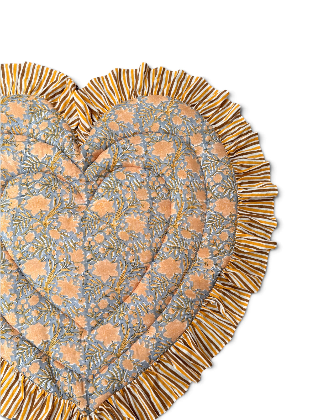saruche  Heart Frill Mat　Greige Flower