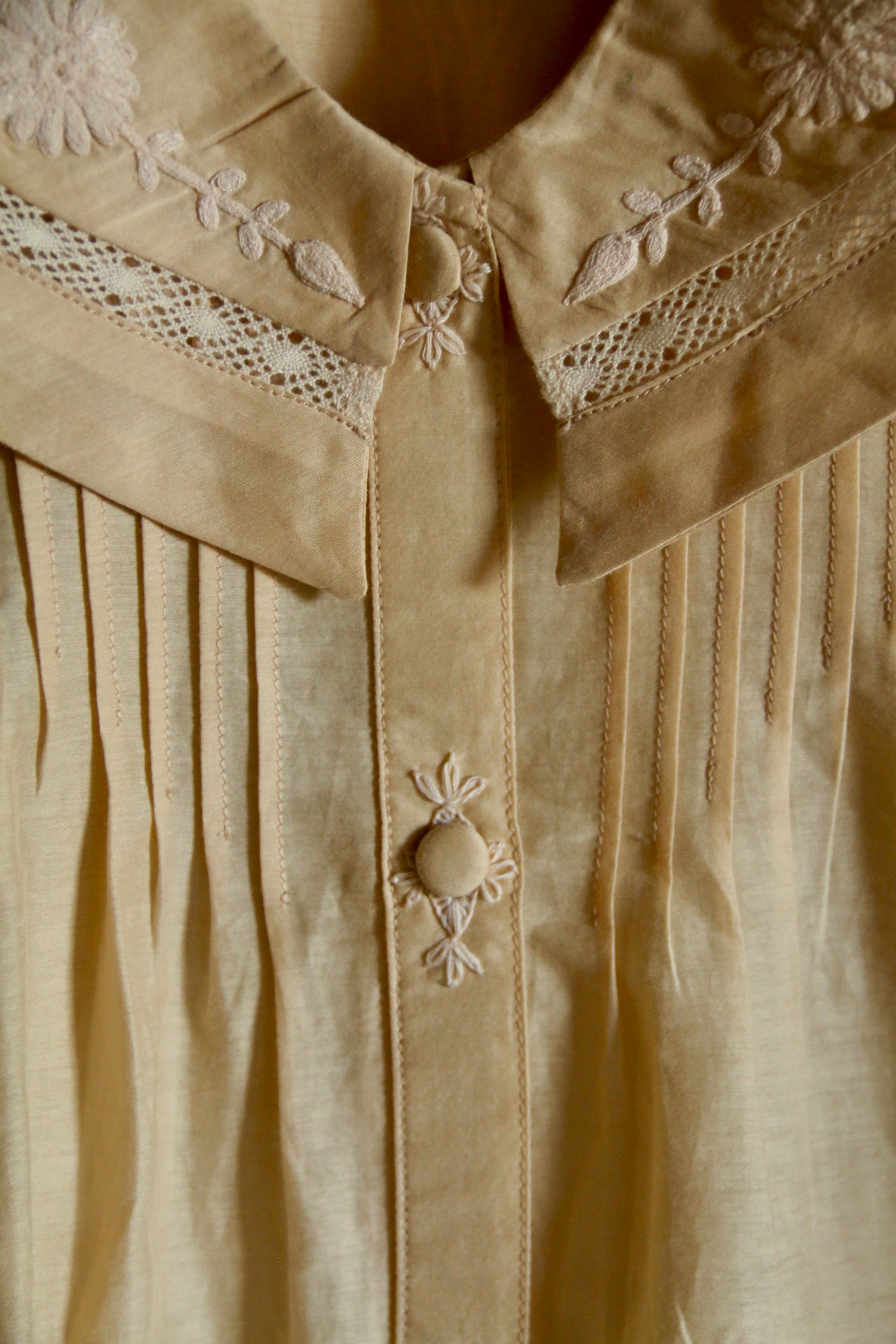 Suranné    Blouse with sailor collar Sand cotton silk  大人SIZE