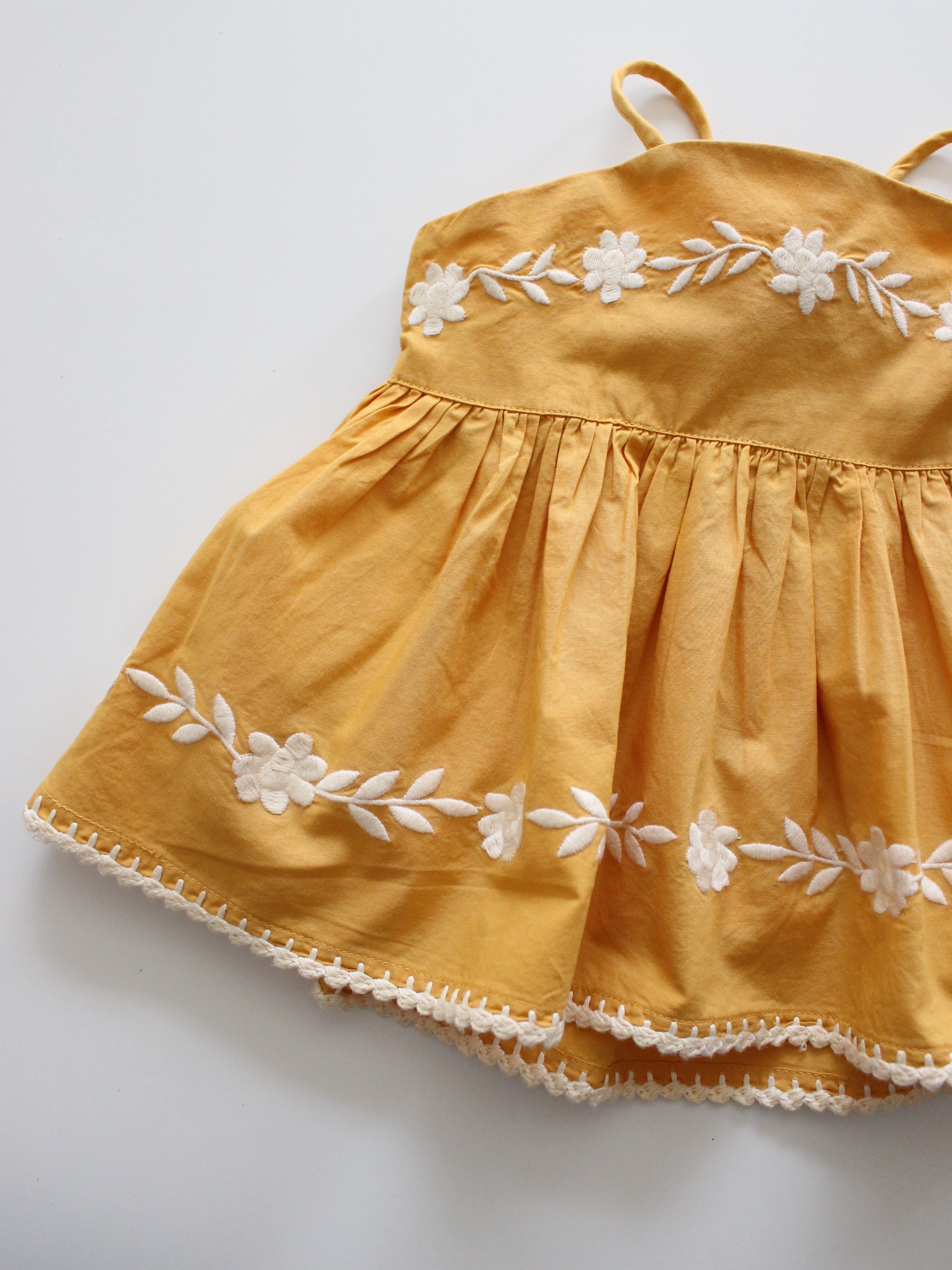 APOLINA MAGRIT SUNTOP TANGERINE