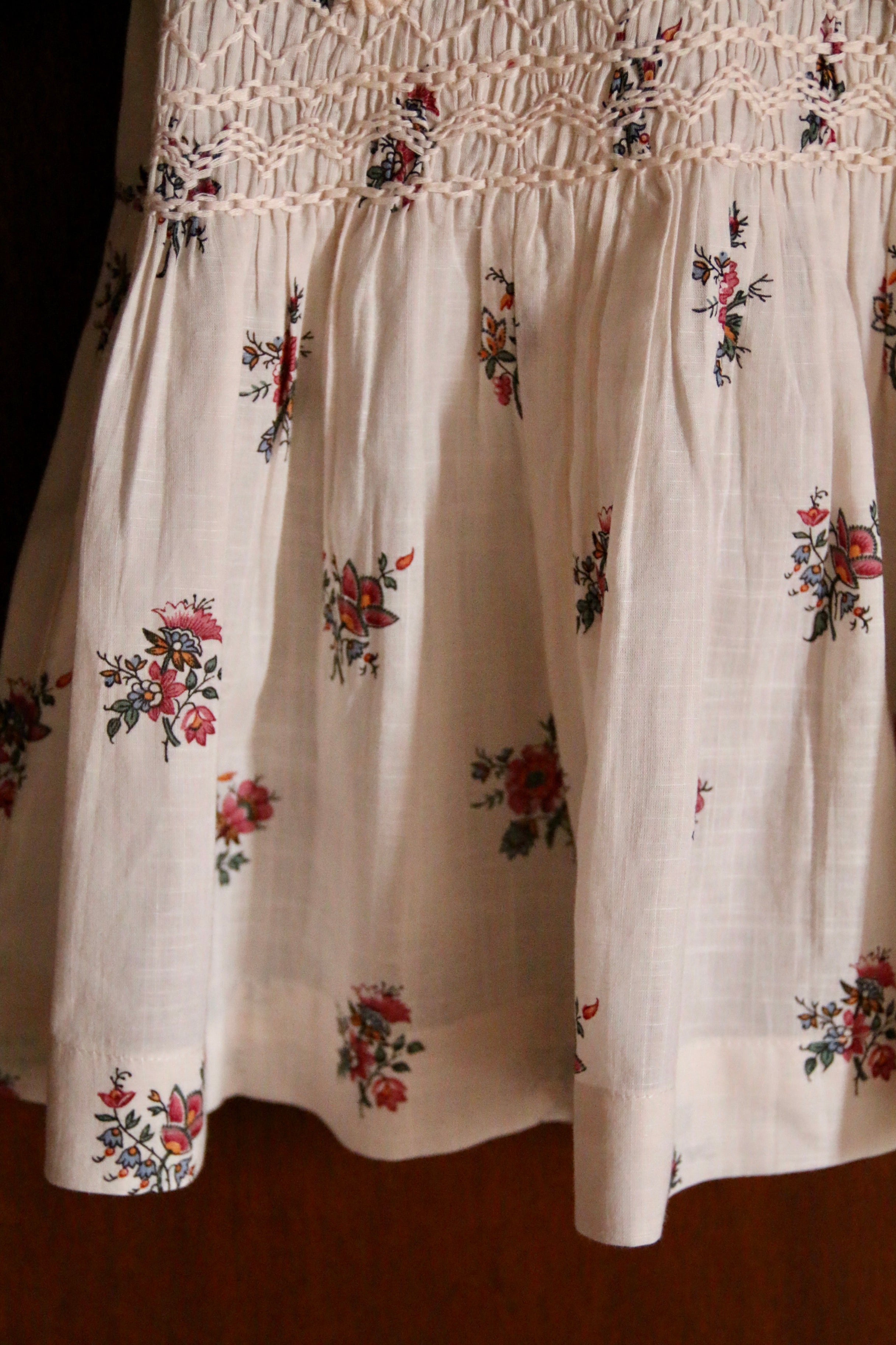 BONJOUR DIARY Handsmocks blouse Garden flowers print - cotton voile