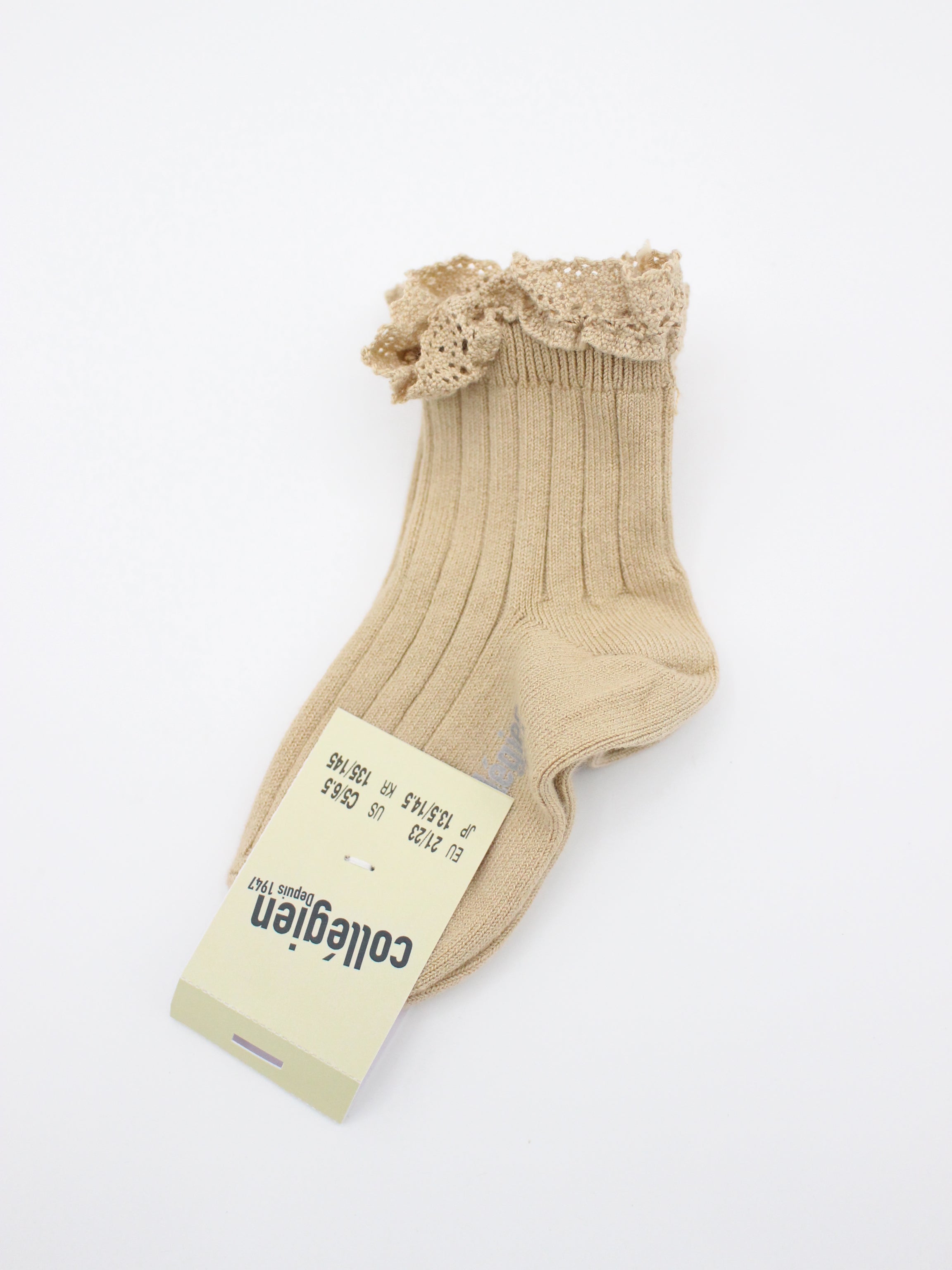 collegien  Lili - Lace Trim Ribbed Ankle Socks  sable