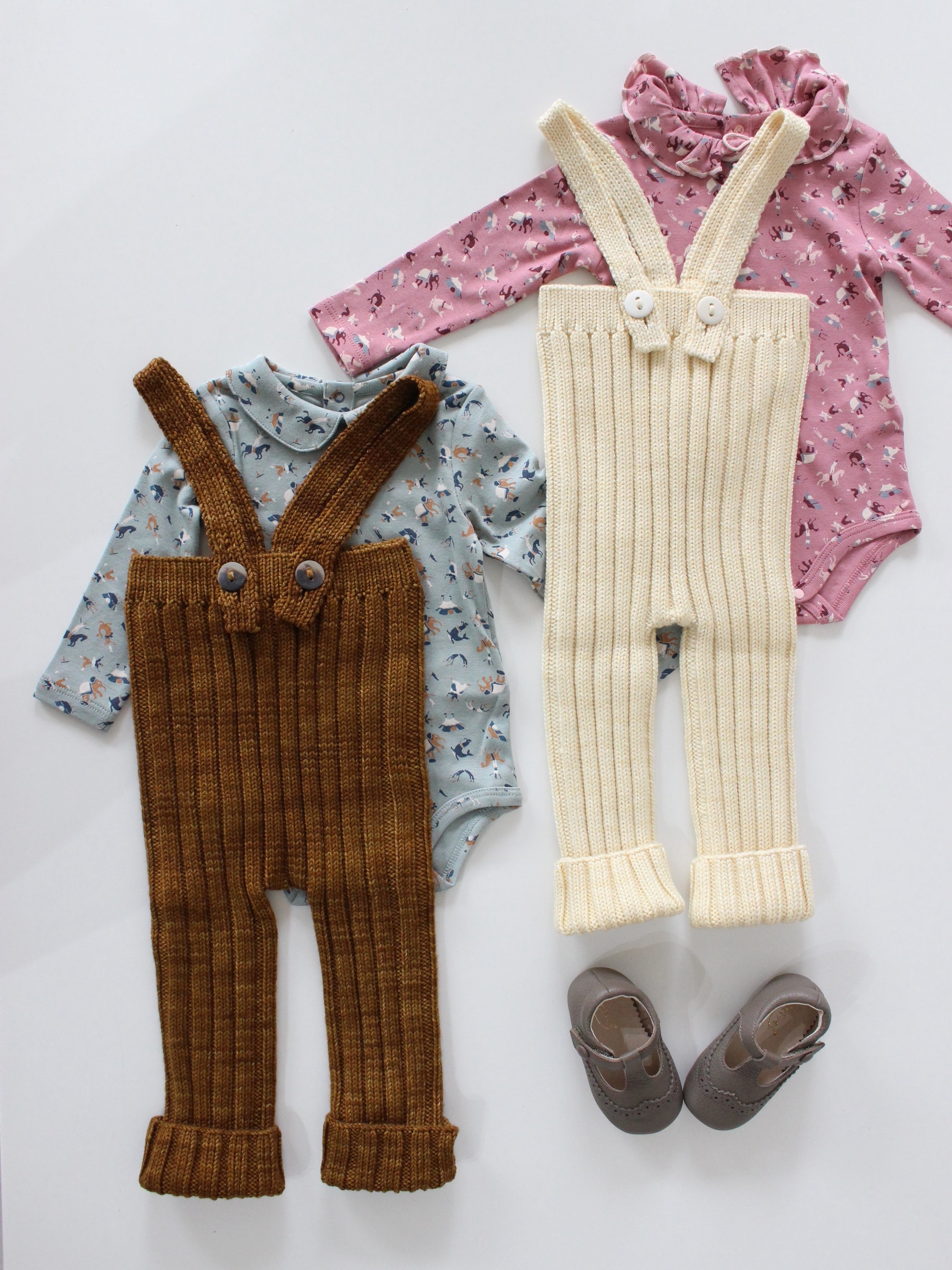 Misha & Puff   BABY PATTIE ONESIE (ANTIQUE ROSE CIRCUS)   26aw Drop1