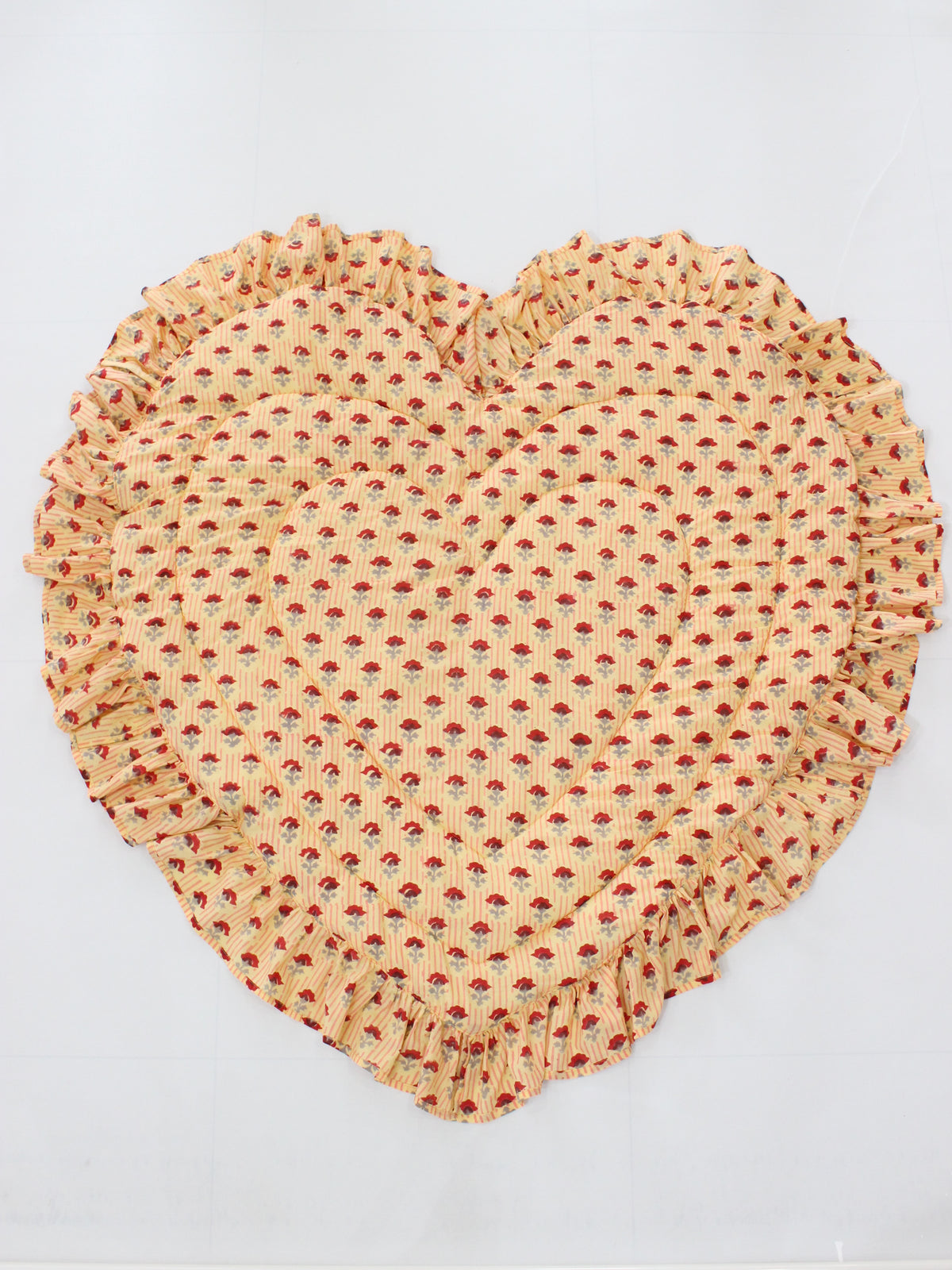 saruche  Heart Frill Mat　 Yellow red