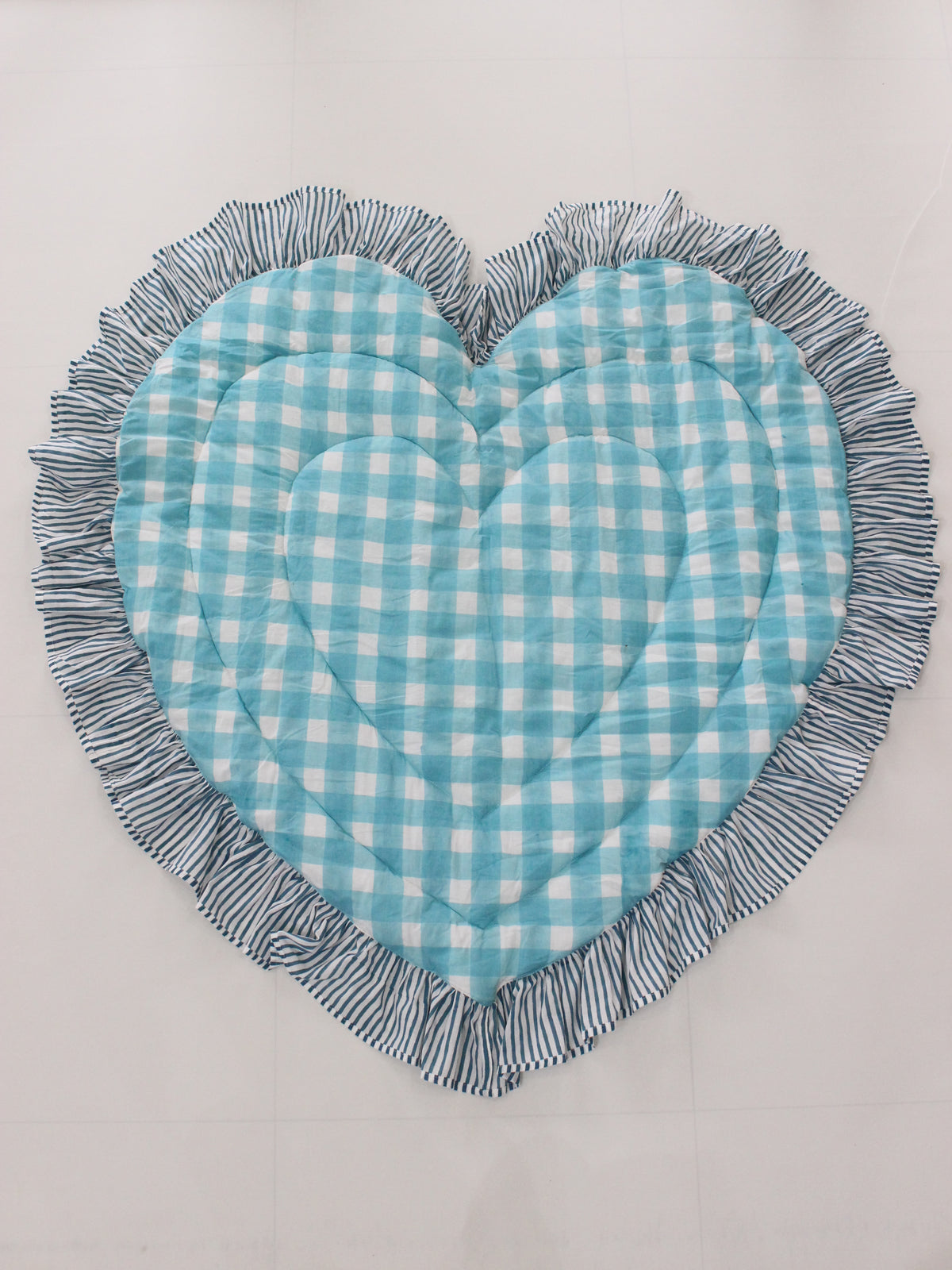 saruche  Heart Frill Mat　Light Blue Gingham