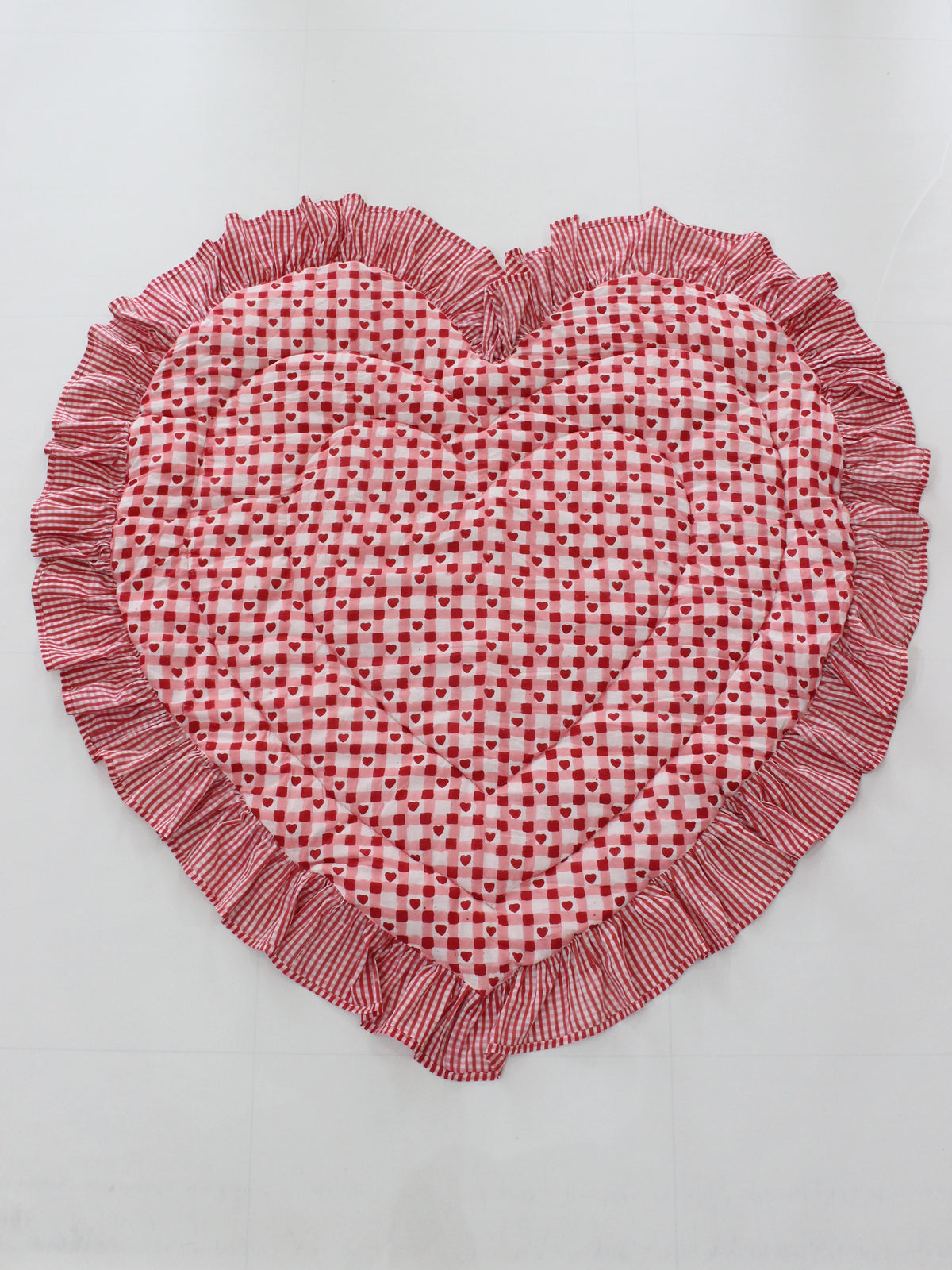 saruche  Heart Frill Mat　Red Heart Checks