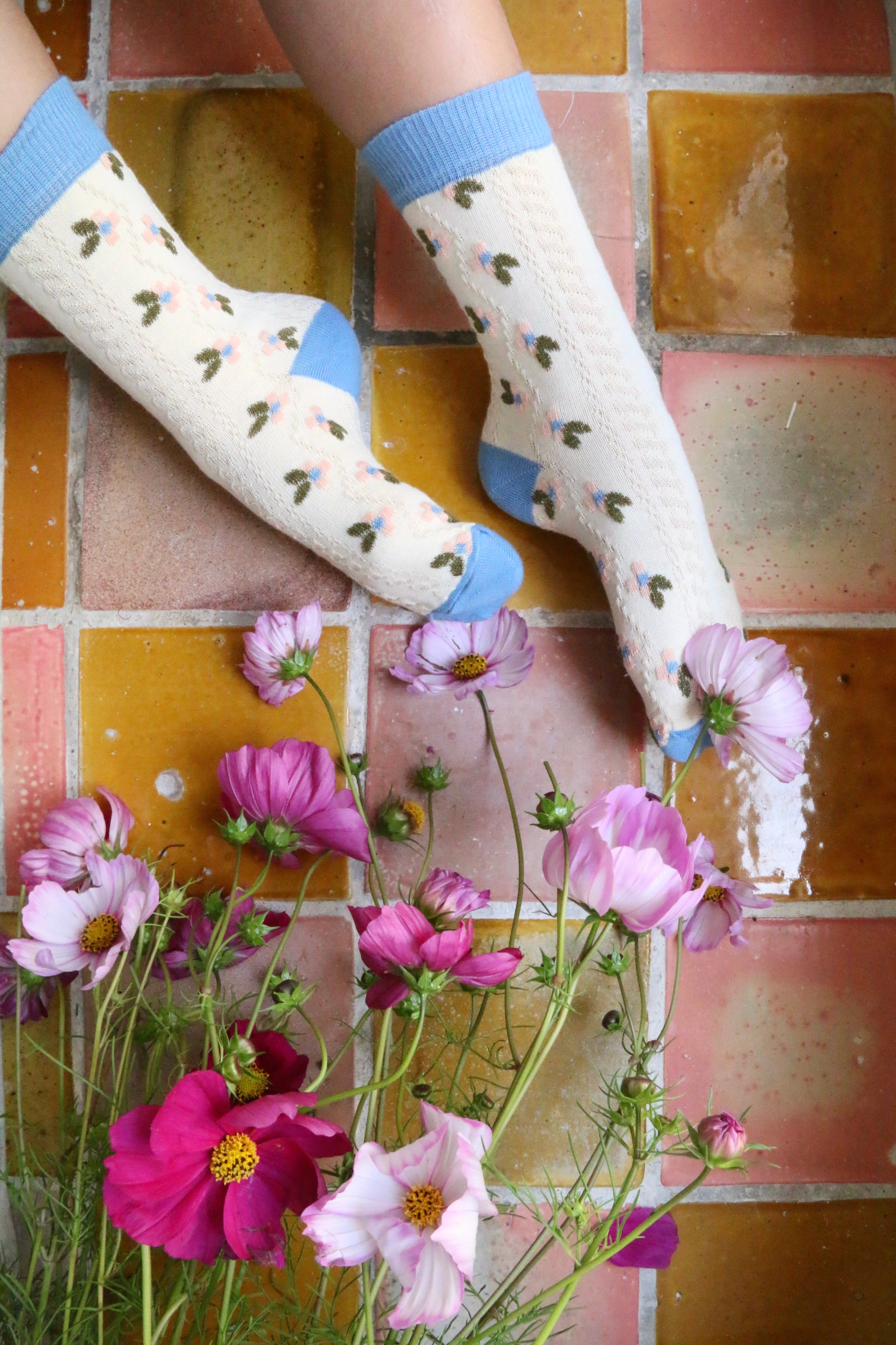 BONJOUR DIARY   "Farandole" flower socks Blue