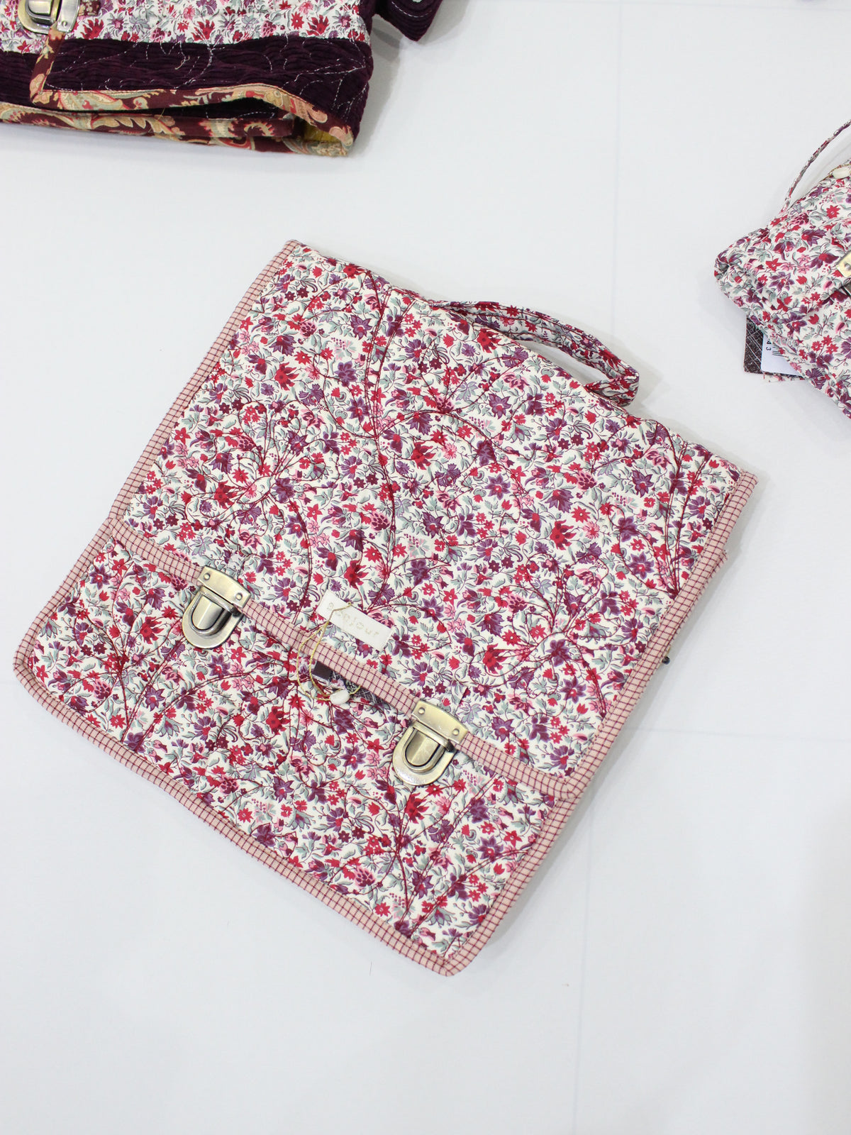 BONJOUR DIARY  School bag Flowers field print