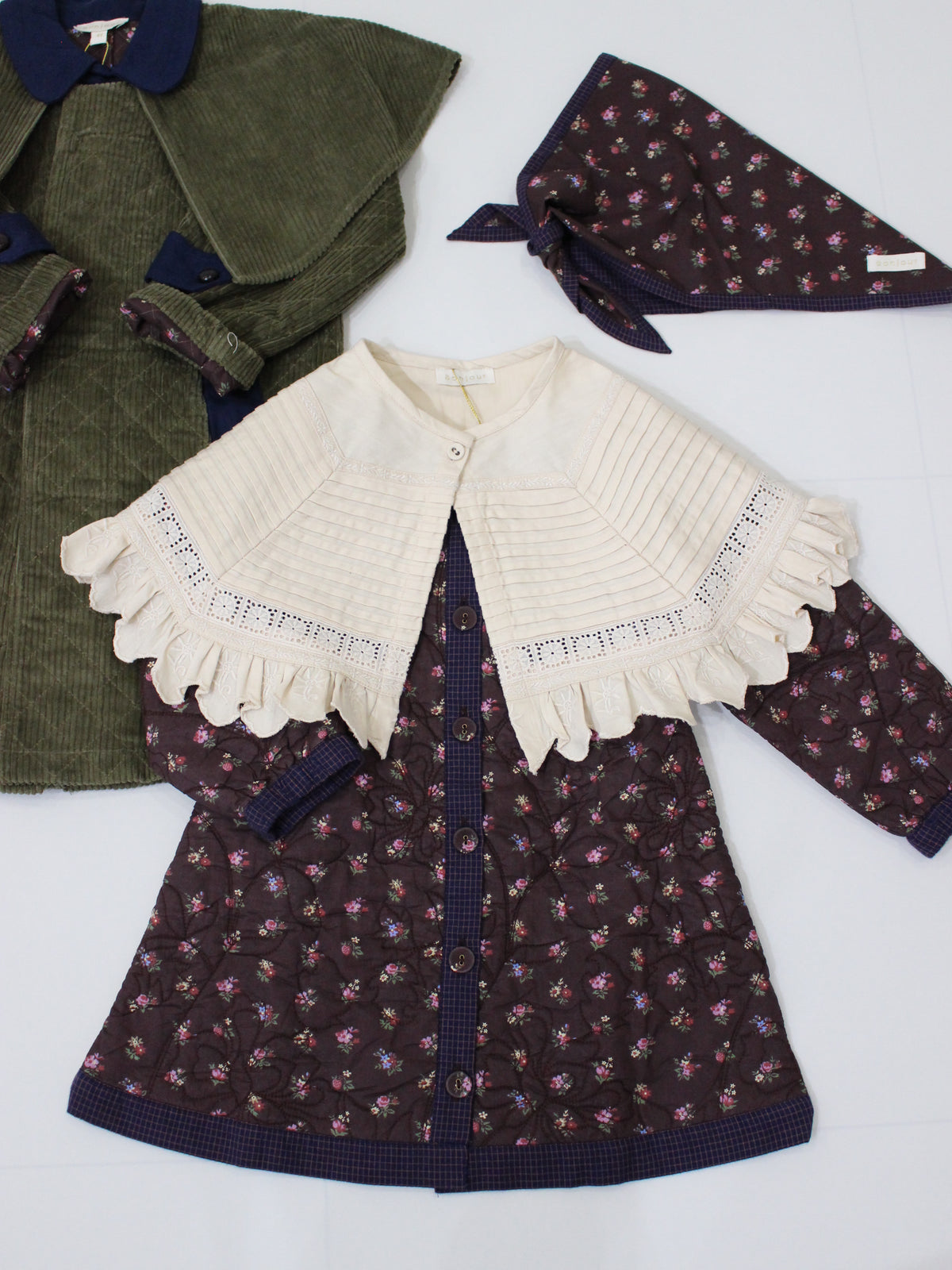 BONJOUR DIARY  Cape collar Ivory denim