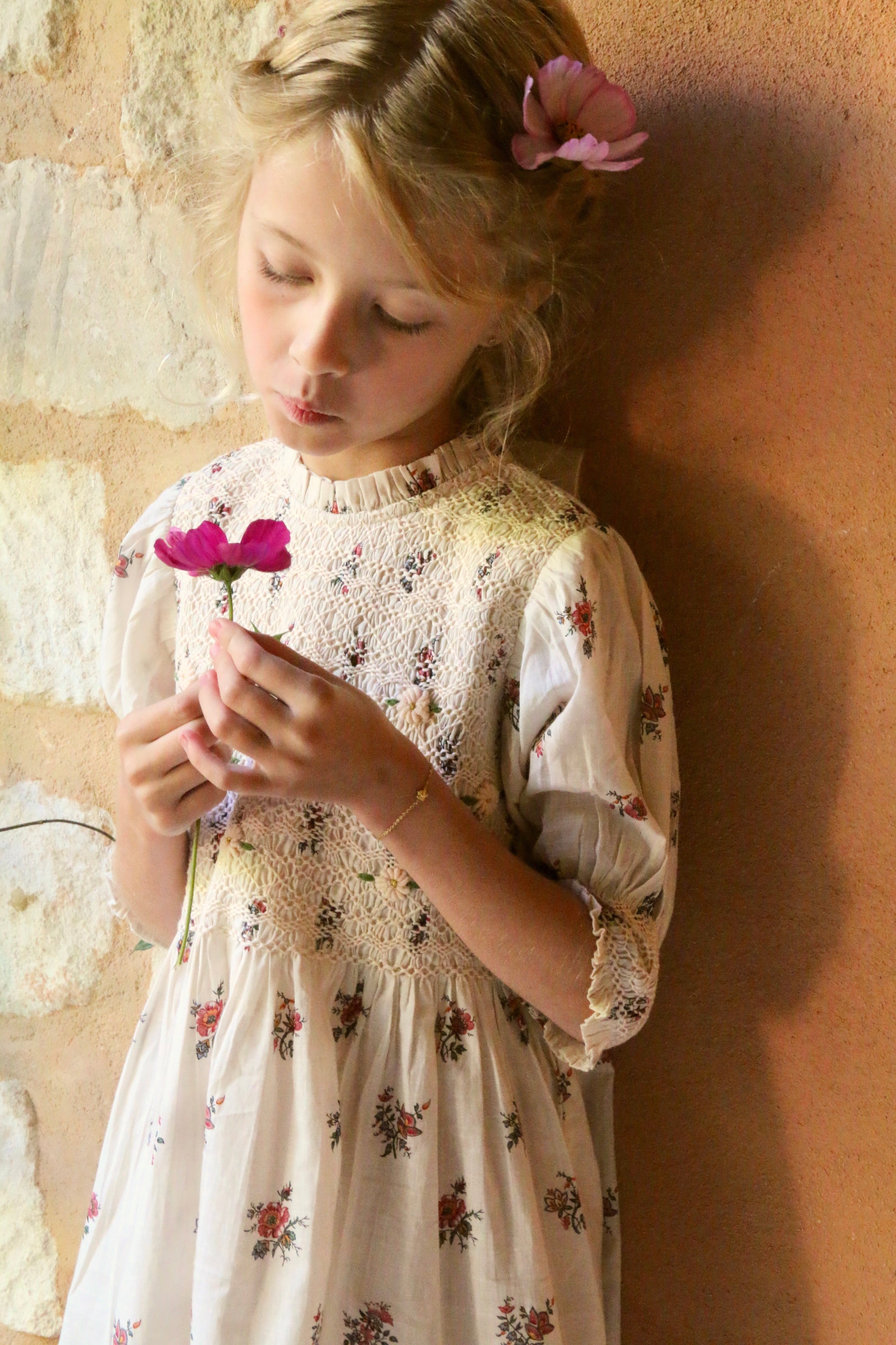 BONJOUR DIARY Handsmocks blouse Garden flowers print - cotton voile