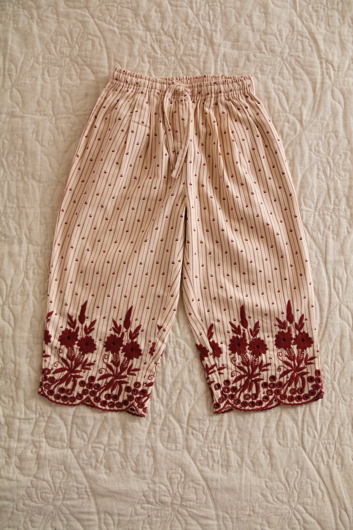 BONJOUR DIARY  Trousers Provencal print - denim eyelette 2