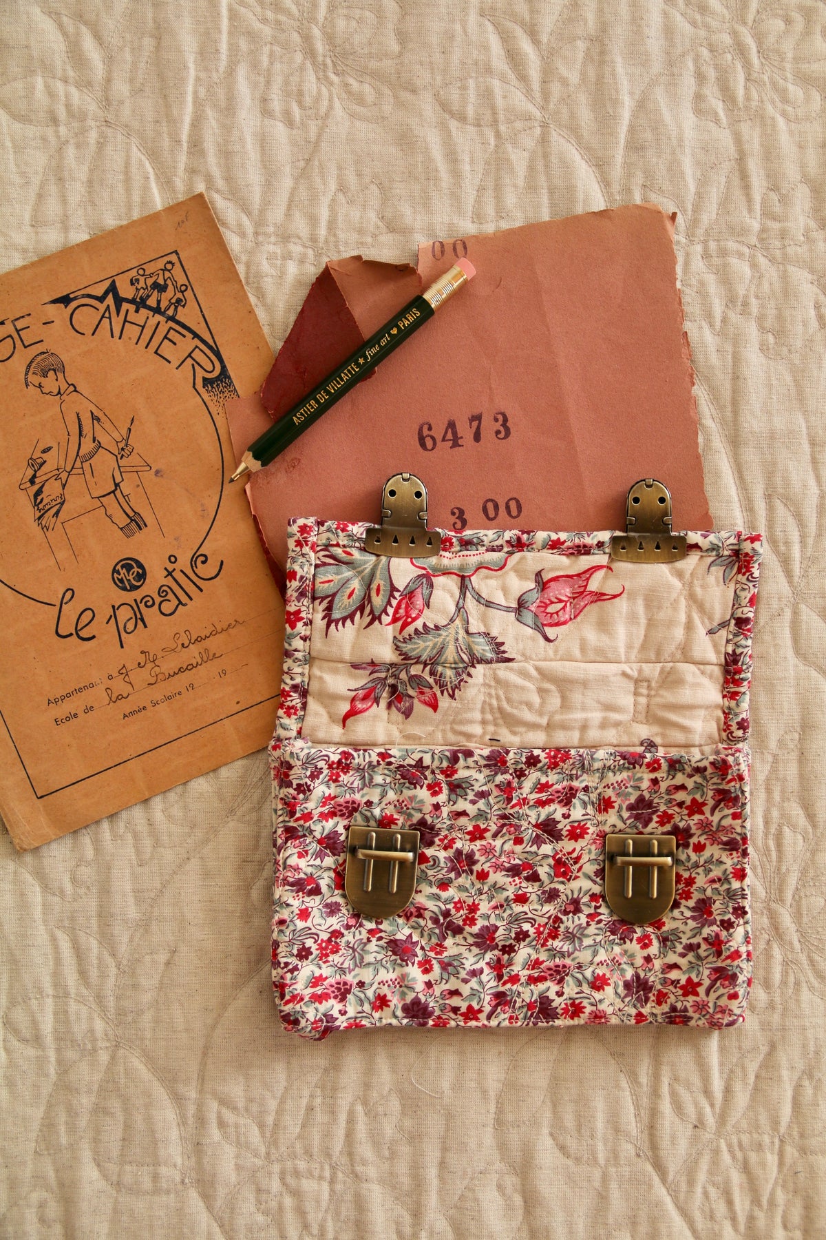 BONJOUR DIARY  Quilted school pencil case Flowers field print