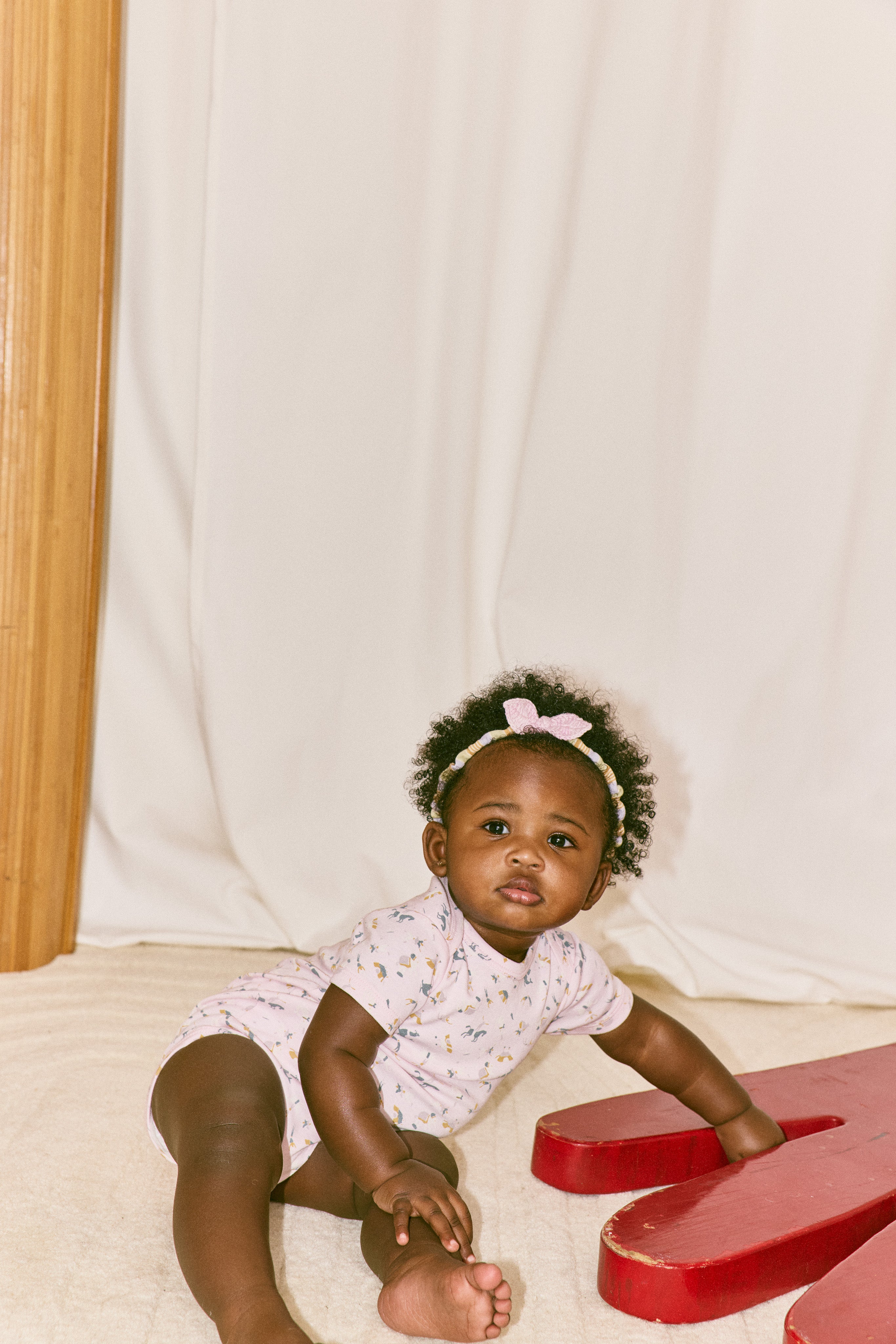 Misha & Puff BABY LAP ONESIE AURA CIRCUS 26ss Drop1