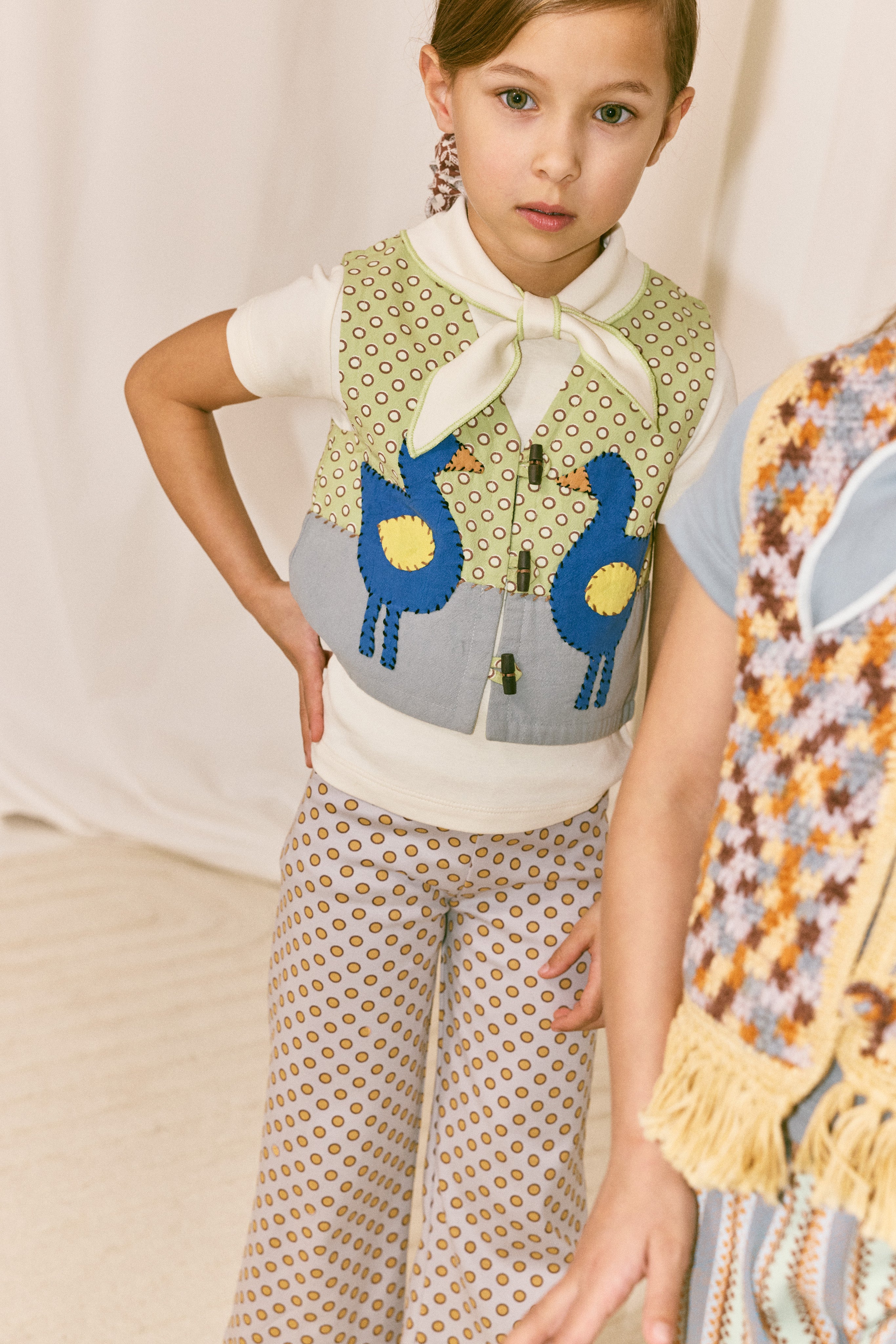 ・Misha & Puff  FLOCK APPLIQUE VEST  AVENTURINE BEN-DAY DOTS  26ss Drop2
