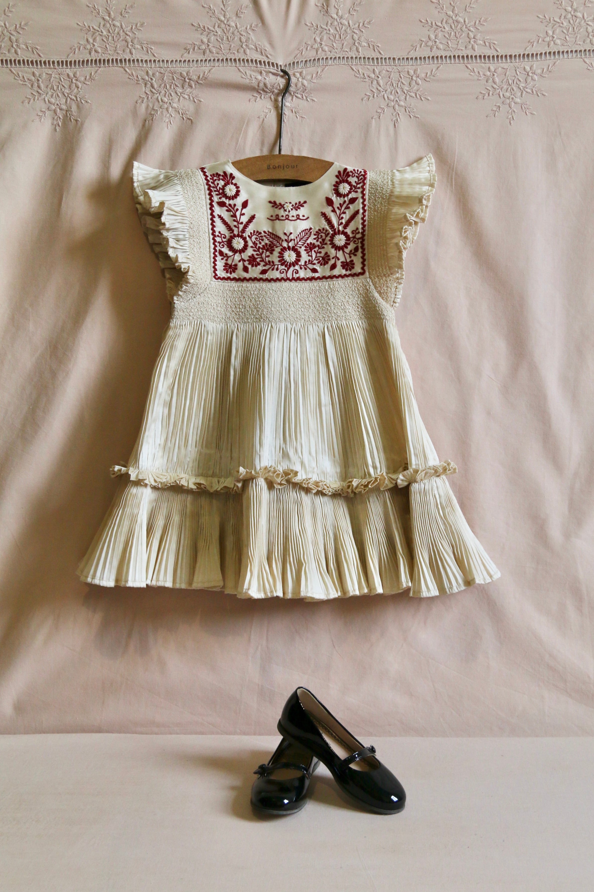 BONJOUR DIARY Dress pleated ivory taffetas